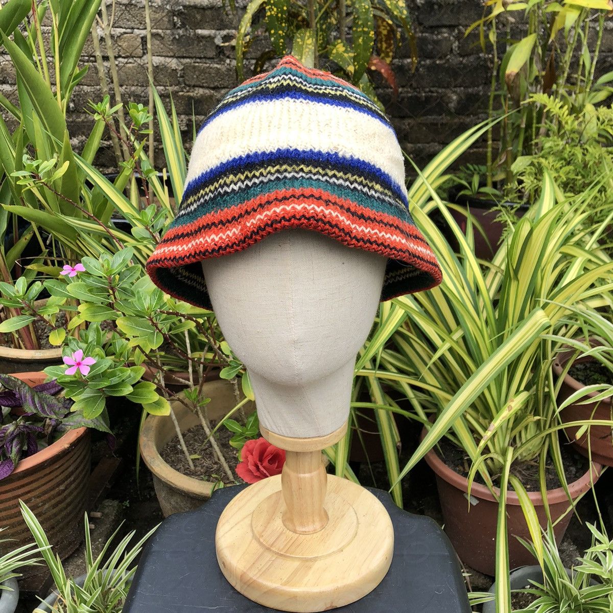 Designer × Vintage Scottish Dress Stewart Snow Cap Bucket Hat B21 Size ONE SIZE - 1 Thumbnail