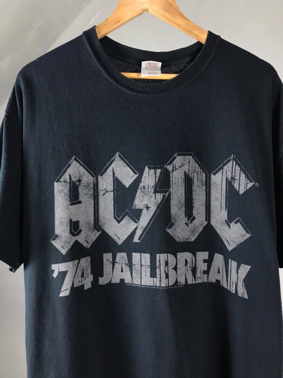 AC/DC × Band Tees × Vintage AC/DC 2012 vintage rock band tee Size US XL / EU 56 / 4 - 2 Thumbnail