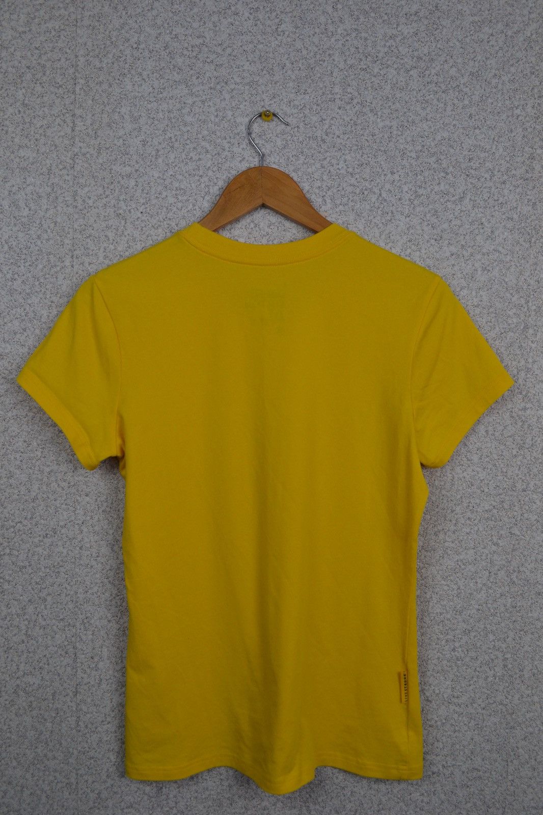 Nike Women Nike Livestrong Shirt Cotton Tee Size M Size M / US 6-8 / IT 42-44 - 2 Thumbnail