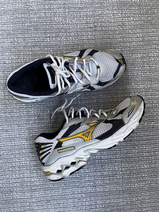 Sneakers Vintage 00s Mizuno wave mustang running retro gorpcore