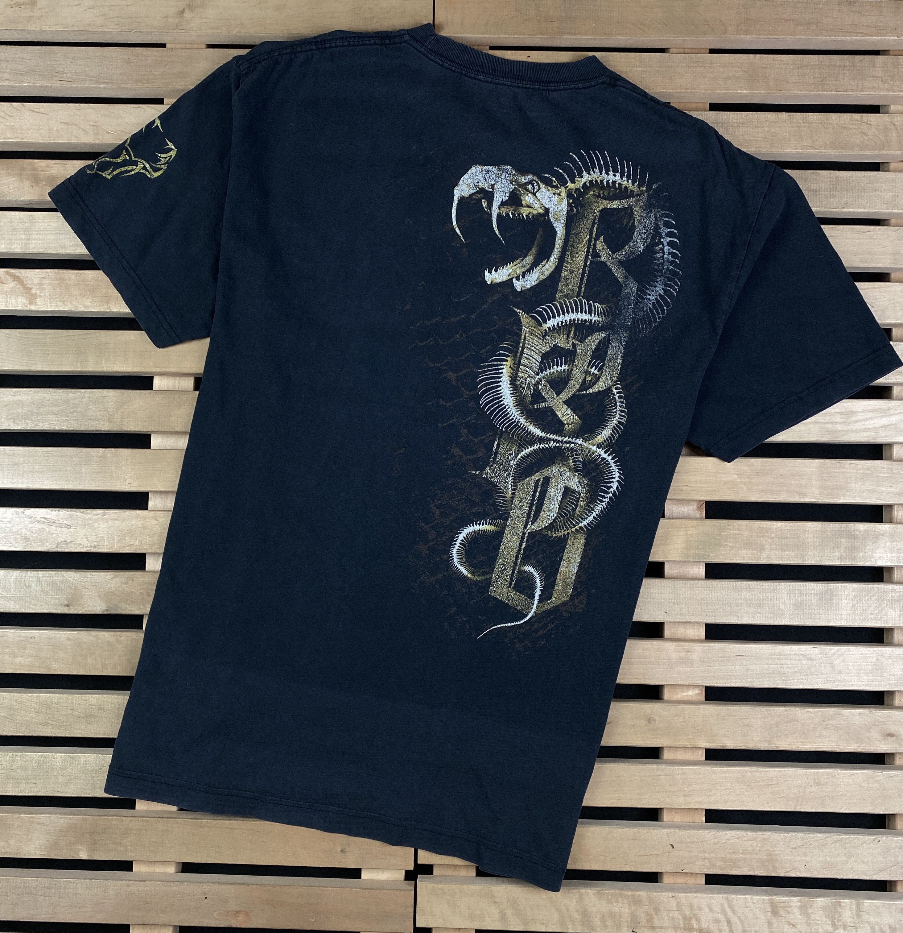 Band Tees Mens T-Shirt WWE Apex Predator Randy Orton Vintage Size XL Size US XL / EU 56 / 4 - 5 Thumbnail