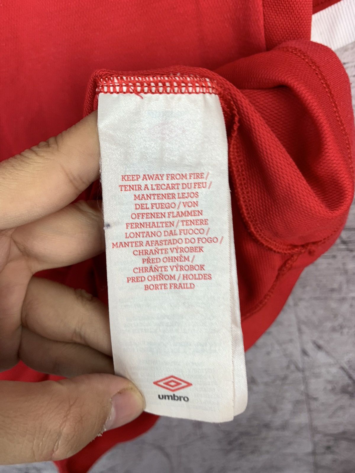 Umbro × Vintage Vintage Umbro England Red Jersey T-Shirt Size US S / EU 44-46 / 1 - 5 Thumbnail