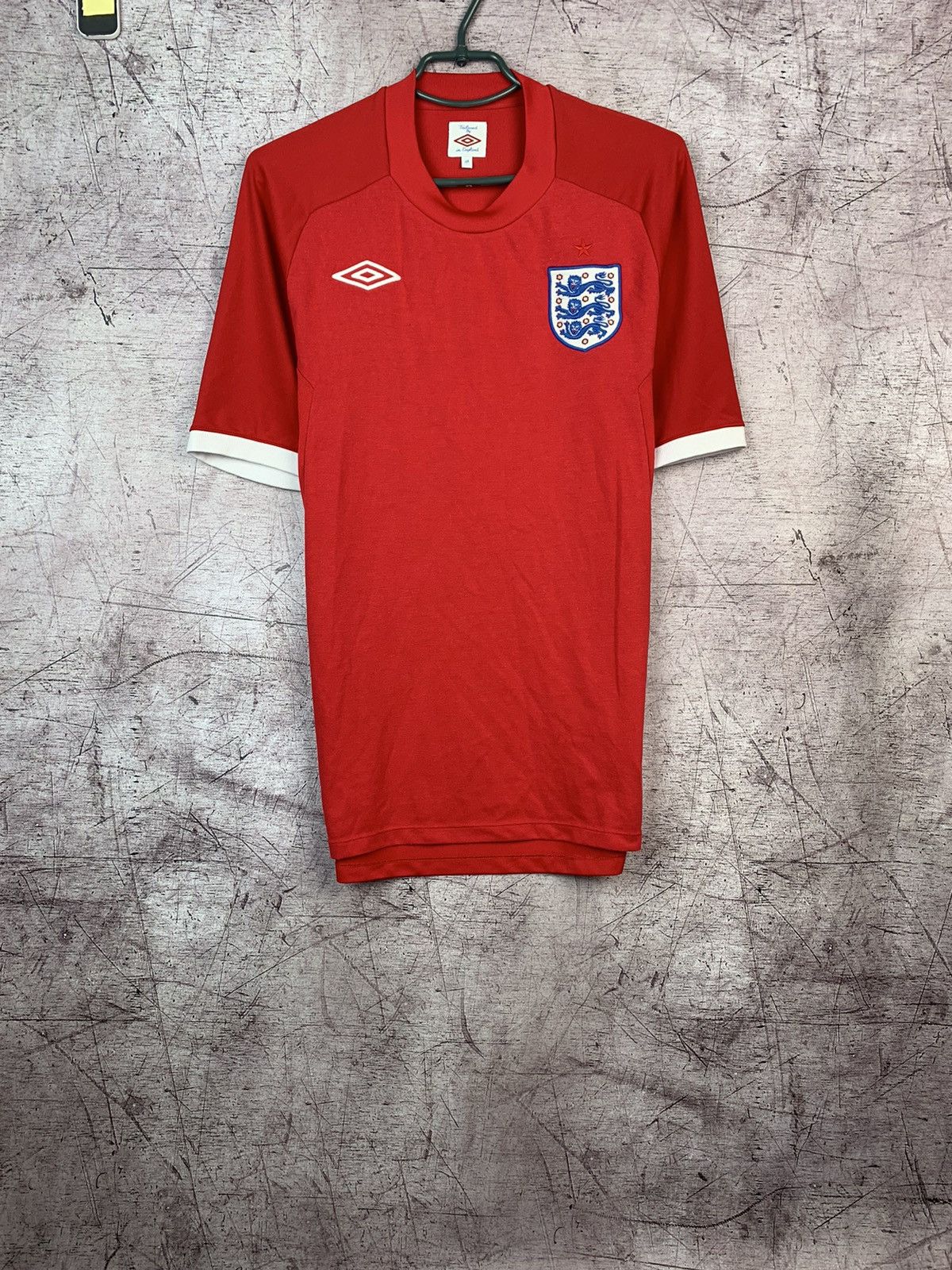 Umbro × Vintage Vintage Umbro England Red Jersey T-Shirt Size US S / EU 44-46 / 1 - 1 Thumbnail