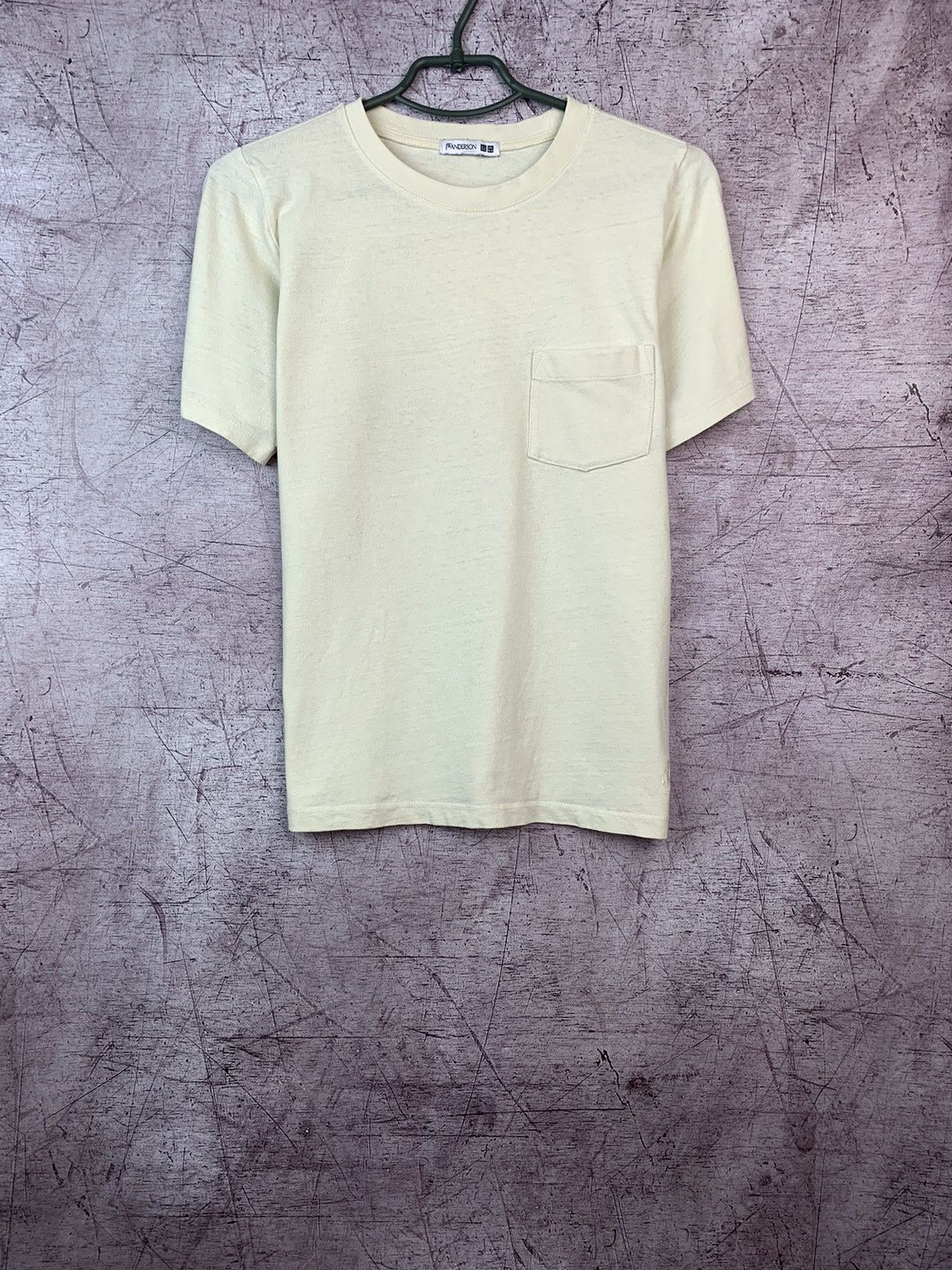 JW Anderson × Uniqlo Uniqlo x JW Anderson T-Shirt Size US M / EU 48-50 / 2 - 1 Thumbnail