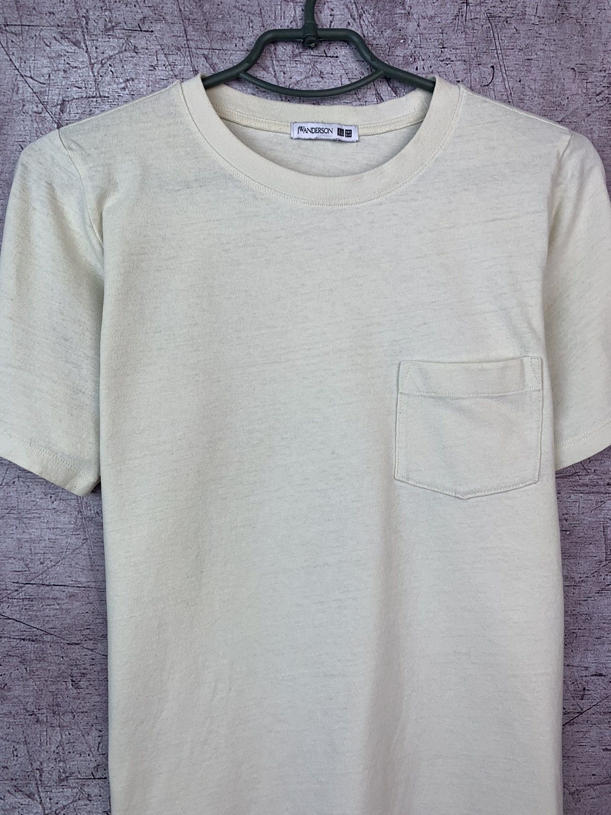 JW Anderson × Uniqlo Uniqlo x JW Anderson T-Shirt Size US M / EU 48-50 / 2 - 2 Thumbnail