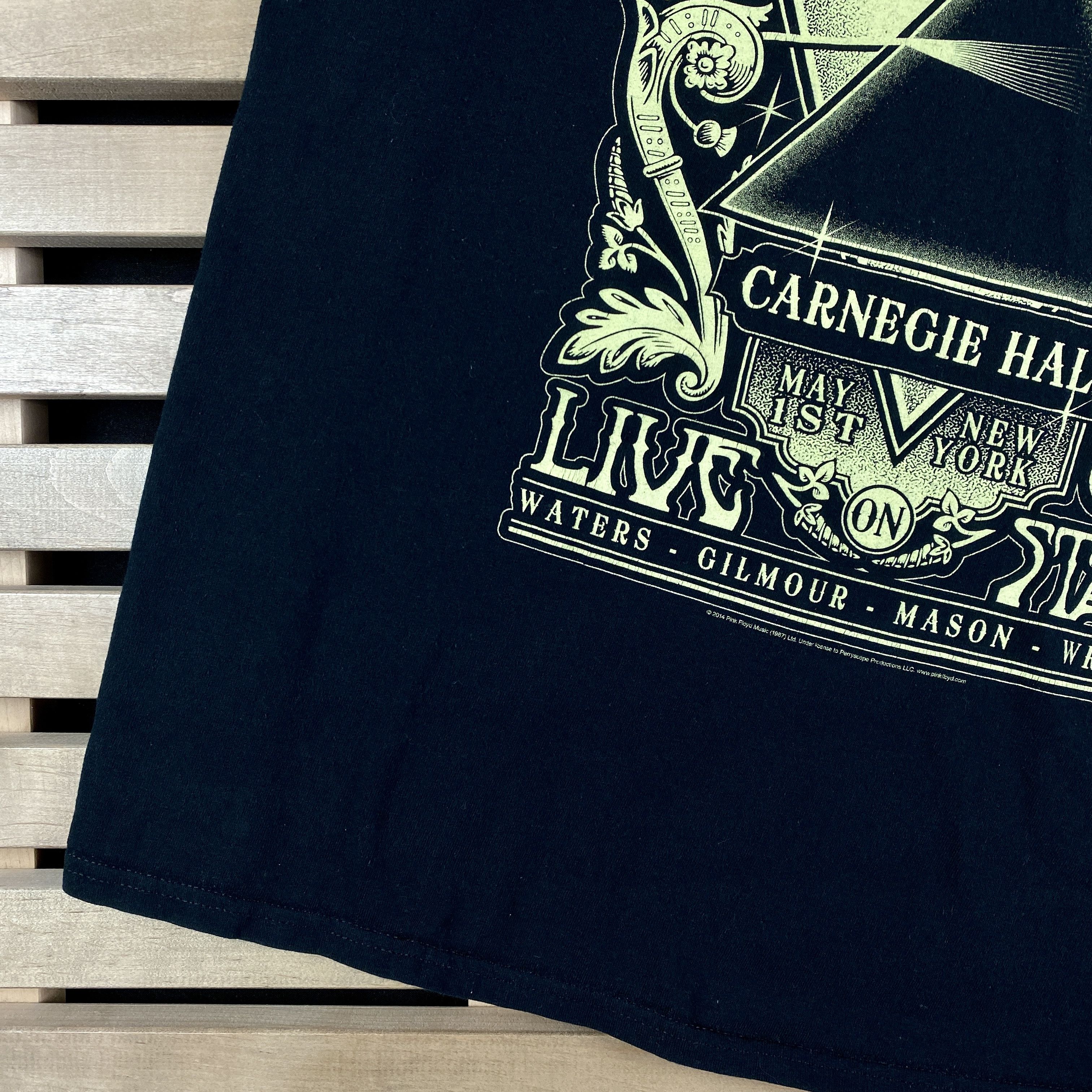 Band Tees × Pink Floyd × Vintage Men’s T-Shirt Pink Floyd Vintage 2014 Size XXXL 3XL Size US XXL / EU 58 / 5 - 3 Thumbnail