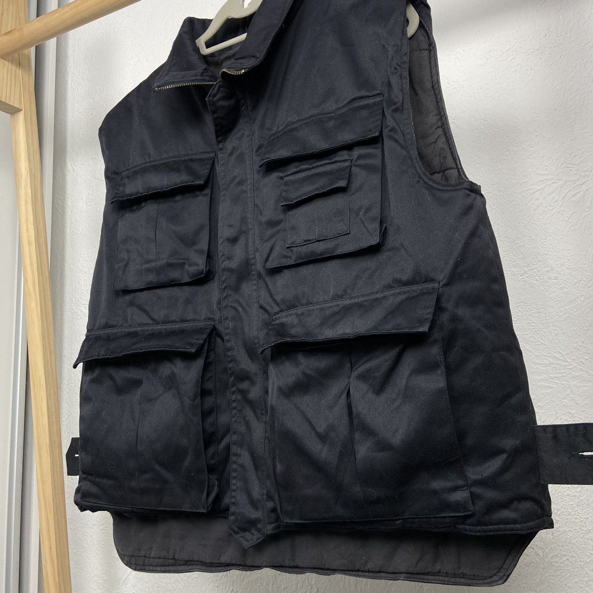Other ARCHIVE BAGGY PUFF MULTIPOCKET UTILITY BONDAGE VEST - № 2090 Size US XL / EU 56 / 4 - 5 Thumbnail