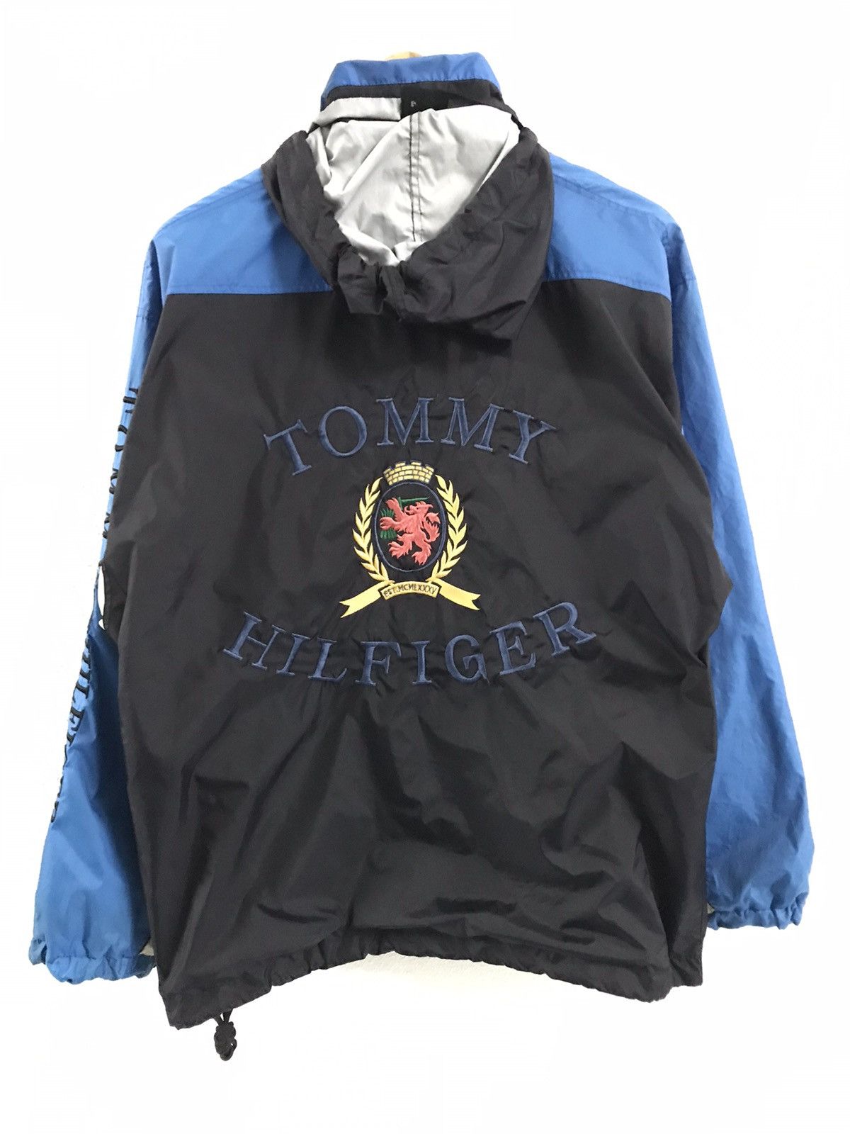 Tommy Hilfiger Tommy Hilfiger Embroidered Big Logo Size US S / EU 44-46 / 1 - 5 Thumbnail