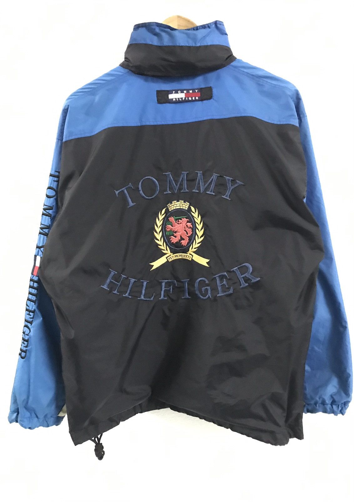 Tommy Hilfiger Tommy Hilfiger Embroidered Big Logo Size US S / EU 44-46 / 1 - 1 Thumbnail