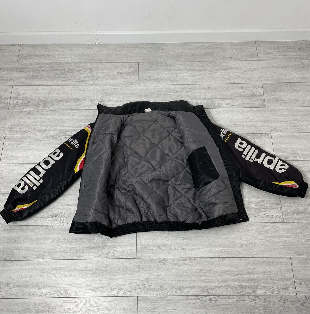 Other Aprilia Rare Racing Jacket bomber 1 in 2 vest Size US L / EU 52-54 / 3 - 4 Thumbnail