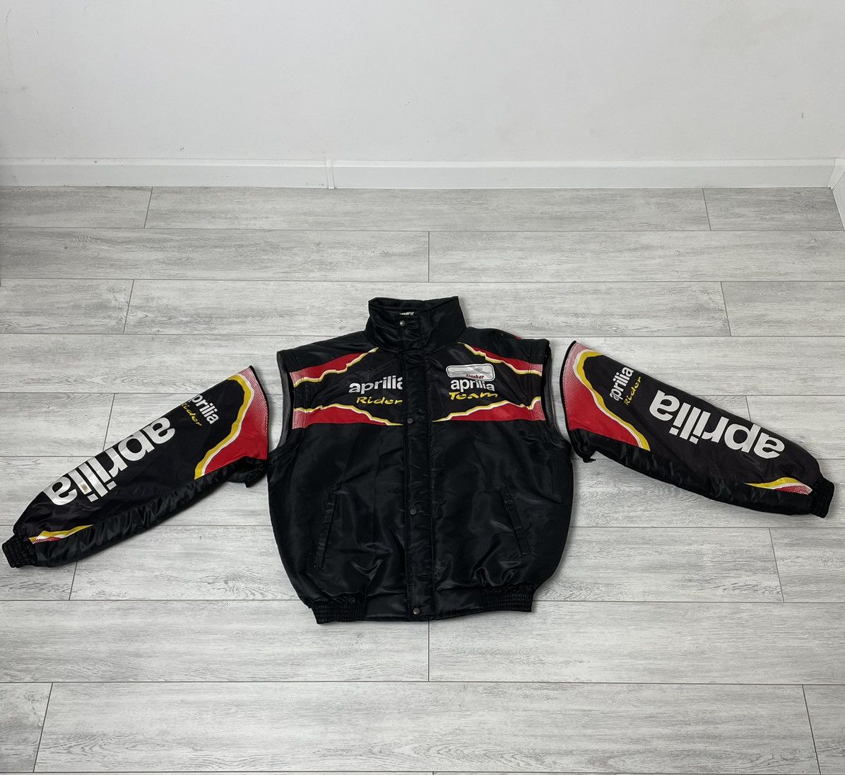 Other Aprilia Rare Racing Jacket bomber 1 in 2 vest Size US L / EU 52-54 / 3 - 5 Thumbnail