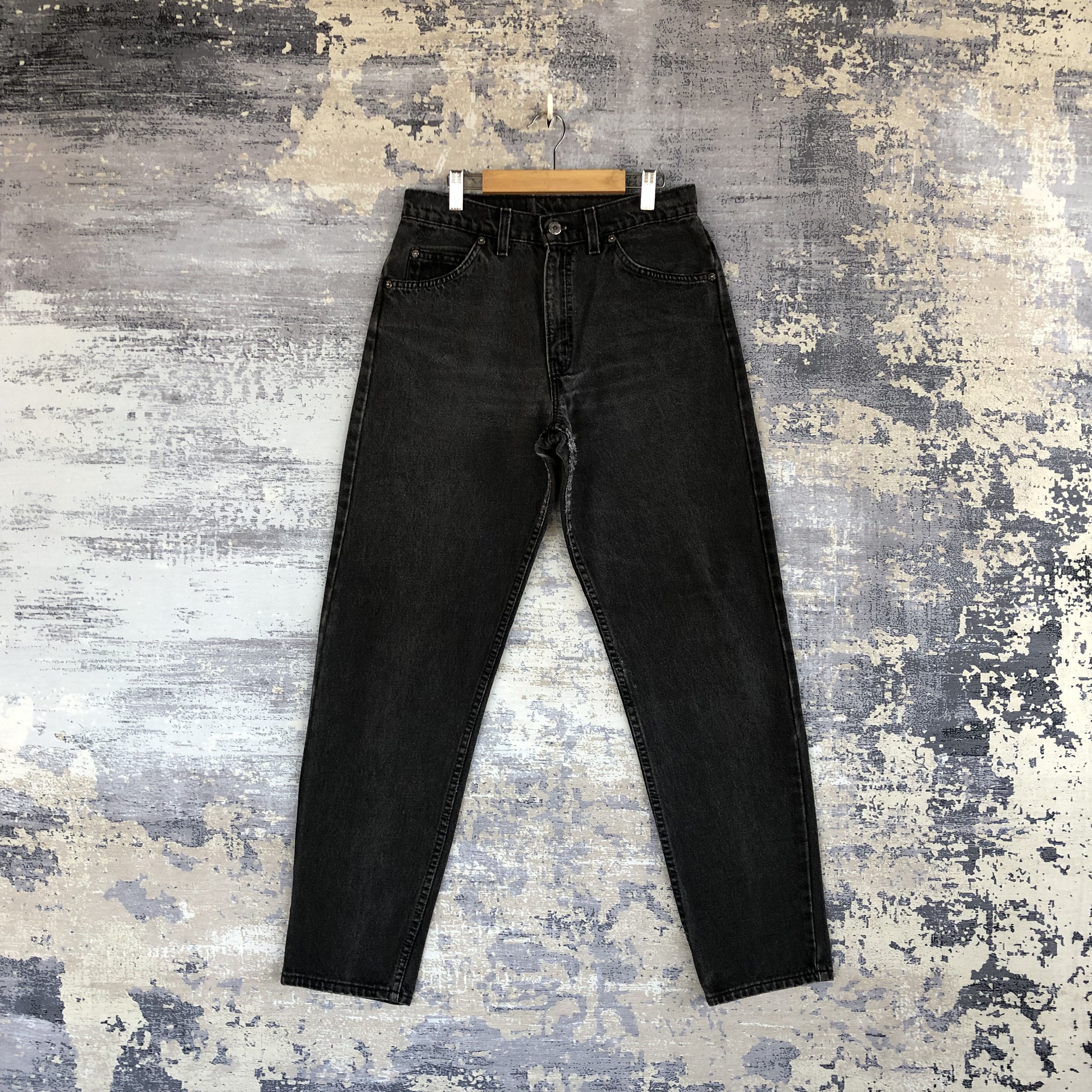 Levi's Levis 550 Faded Black Denim Distressed Orange Tab Jeans Size 26" / US 2 / IT 38 - 1 Thumbnail