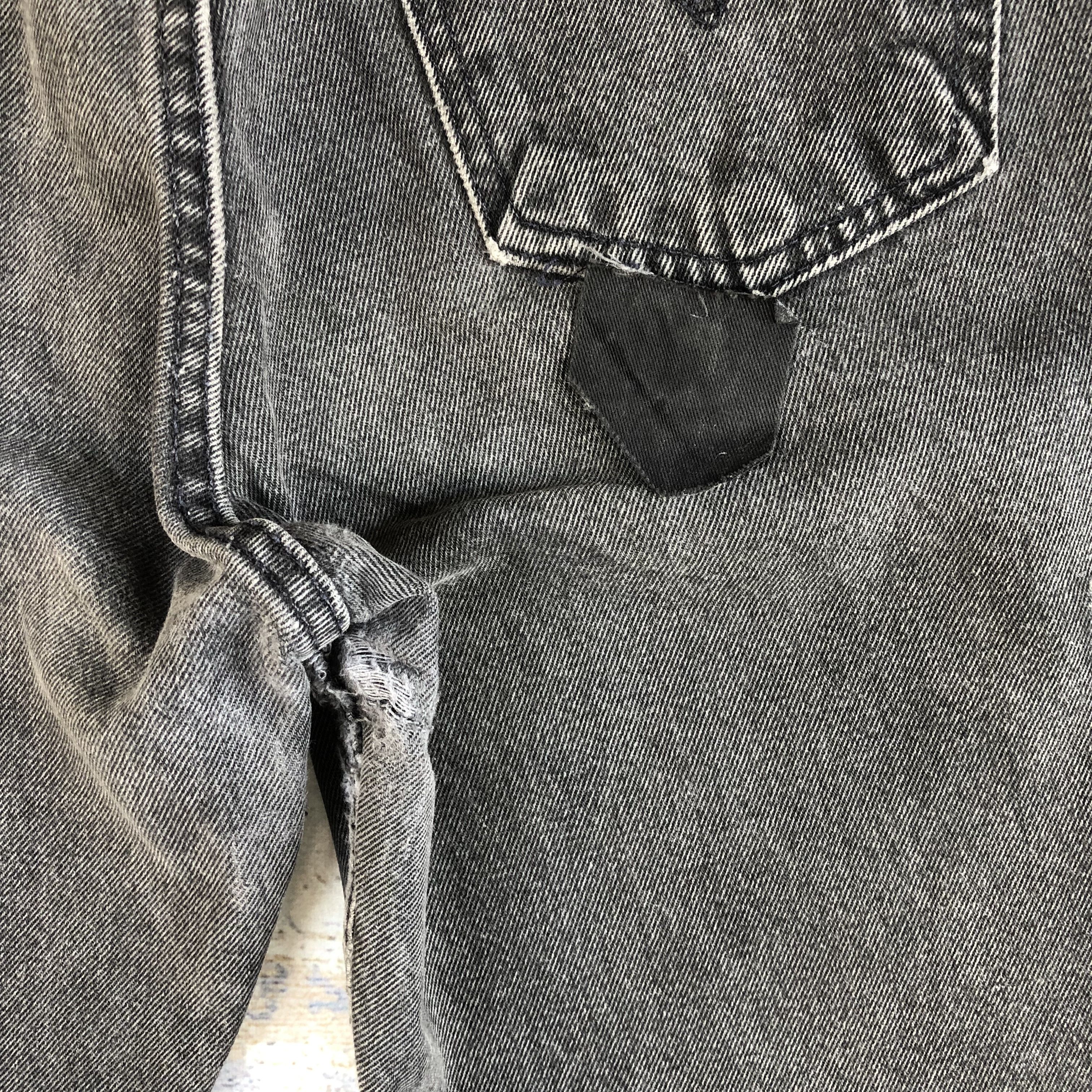 Levi's Levis 550 Faded Black Denim Distressed Orange Tab Jeans Size 26" / US 2 / IT 38 - 8 Thumbnail