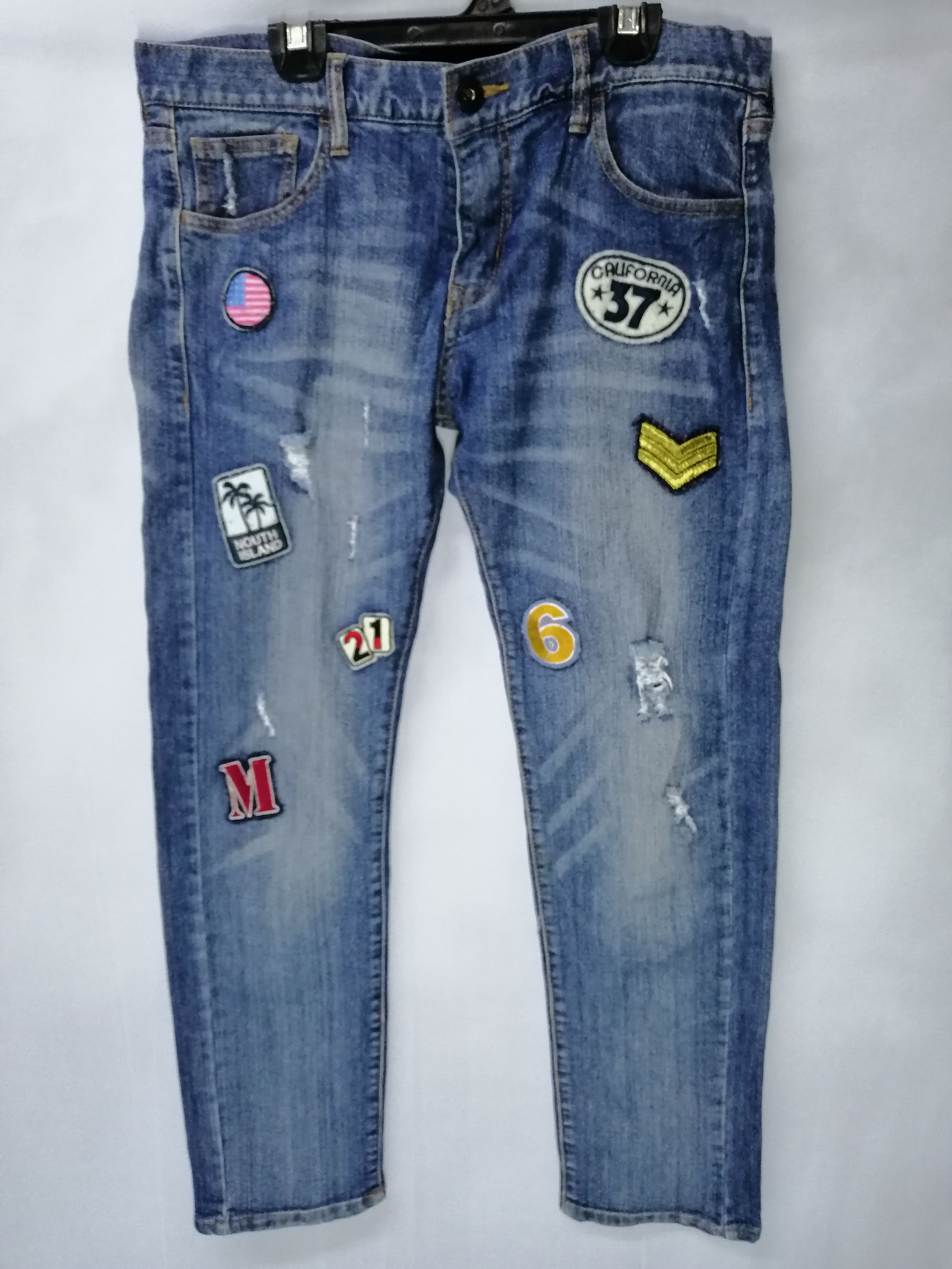 Japanese Brand Rare Patches Distressed Jeans Skinny Fit Size US 33 - 1 Thumbnail