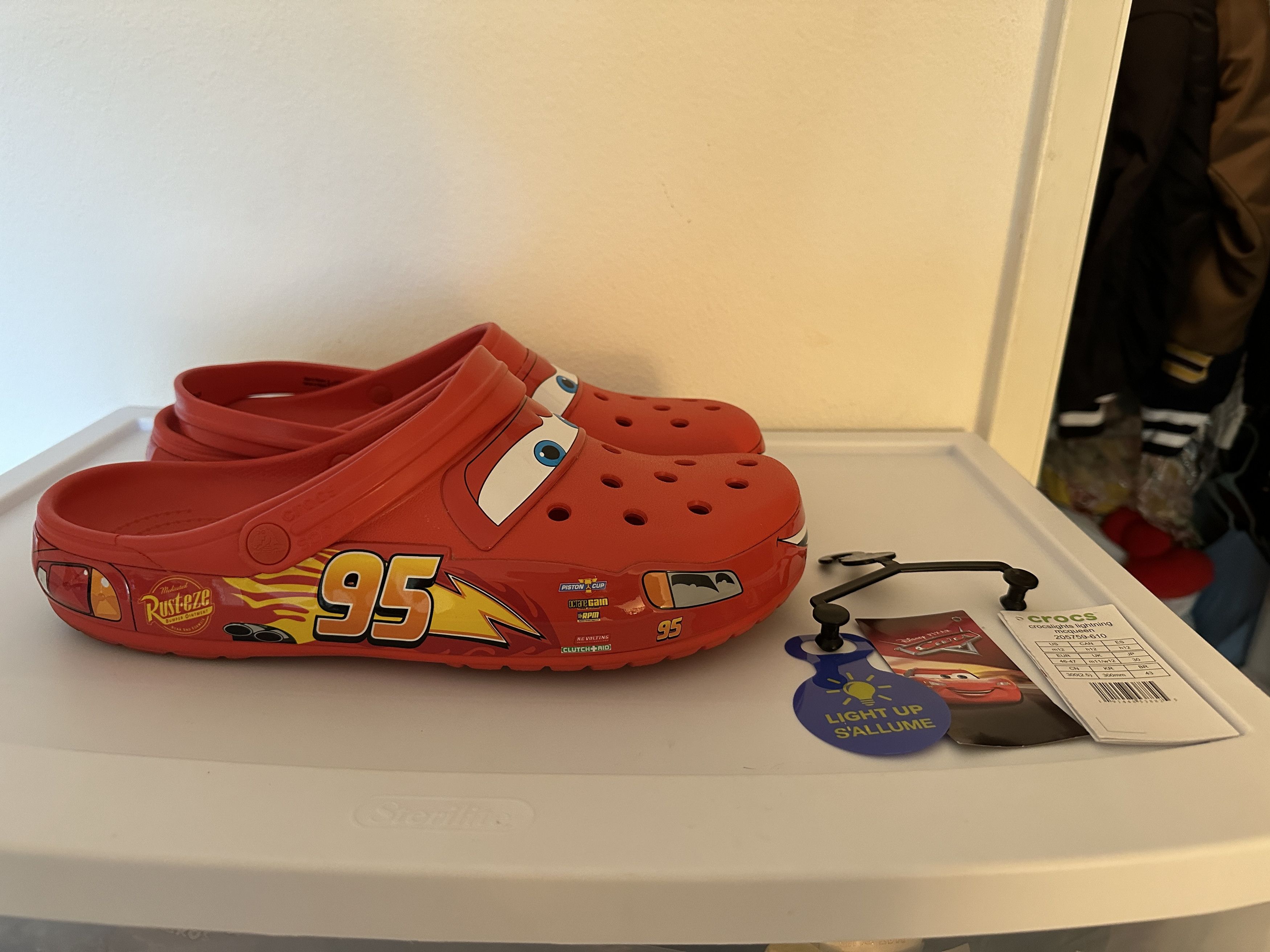 Lightening McQueen Crocs Review + Sizing Comparison 