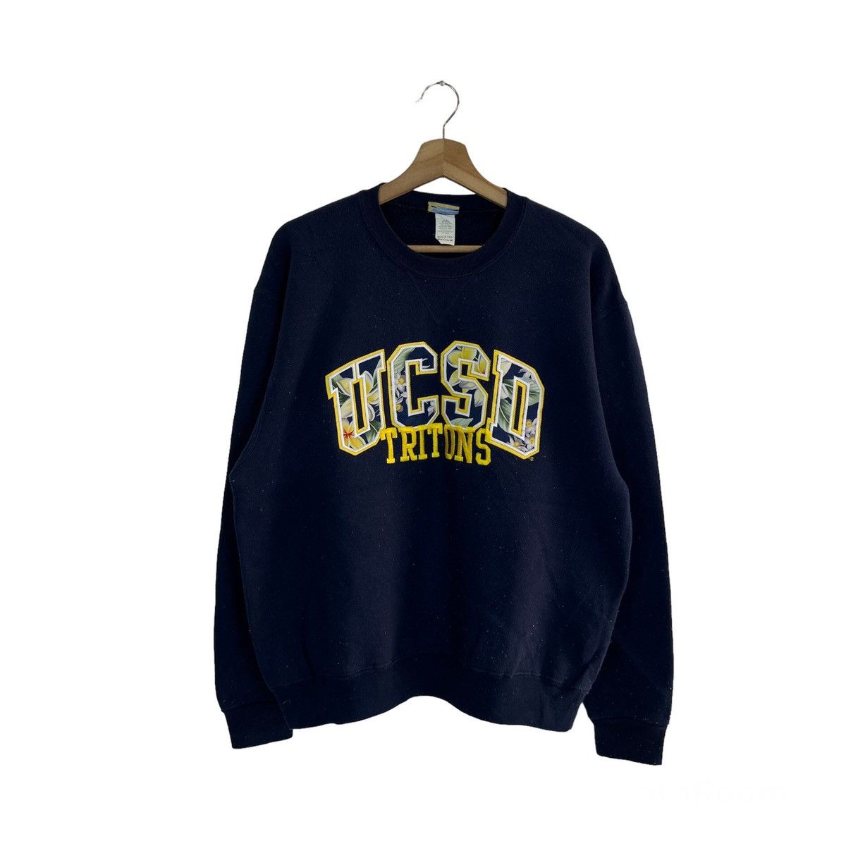 Vintage VINTAGE UCSD TRITONS SWEATSHIRT BIG LOGO MADE IN USA Size US M / EU 48-50 / 2 - 1 Thumbnail