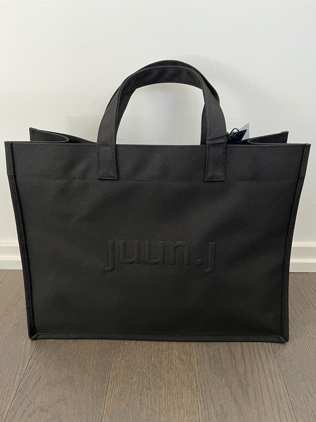 Juun.J Black 2-Way Tote Size ONE SIZE - 1 Thumbnail