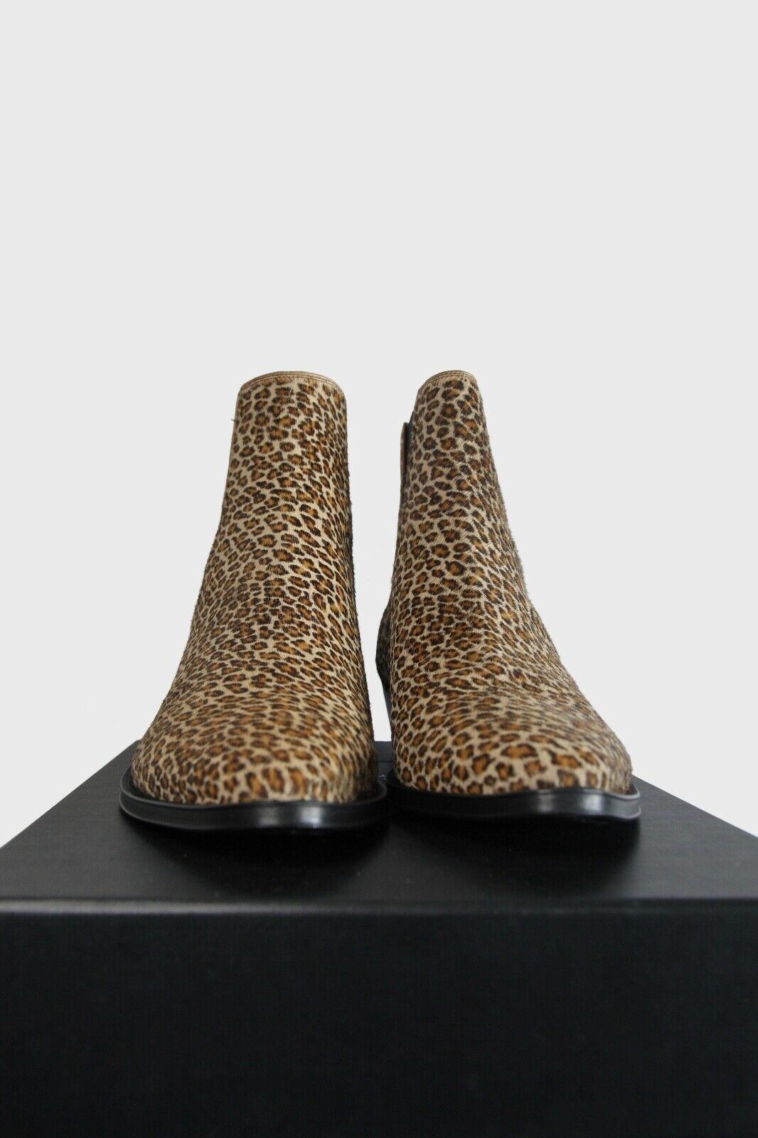 Celine × Hedi Slimane Celine Camargue Chelsea Boots babycat leopard Leather 9 42 Size US 9 / EU 42 - 2 Thumbnail