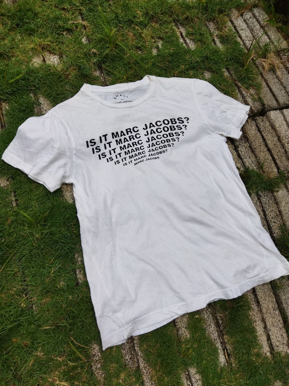 Marc Jacobs Marc Jacobs Spell Out Tshirt Size US S / EU 44-46 / 1 - 2 Thumbnail