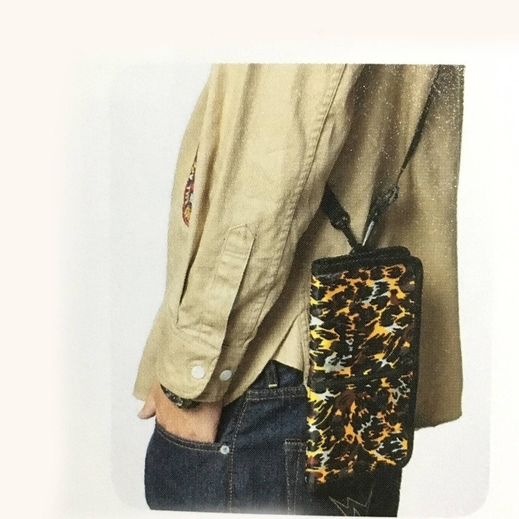 Bape Bape Shoulder Bag Travel Multi Passport Case Leopard Camo Size ONE SIZE - 2 Thumbnail