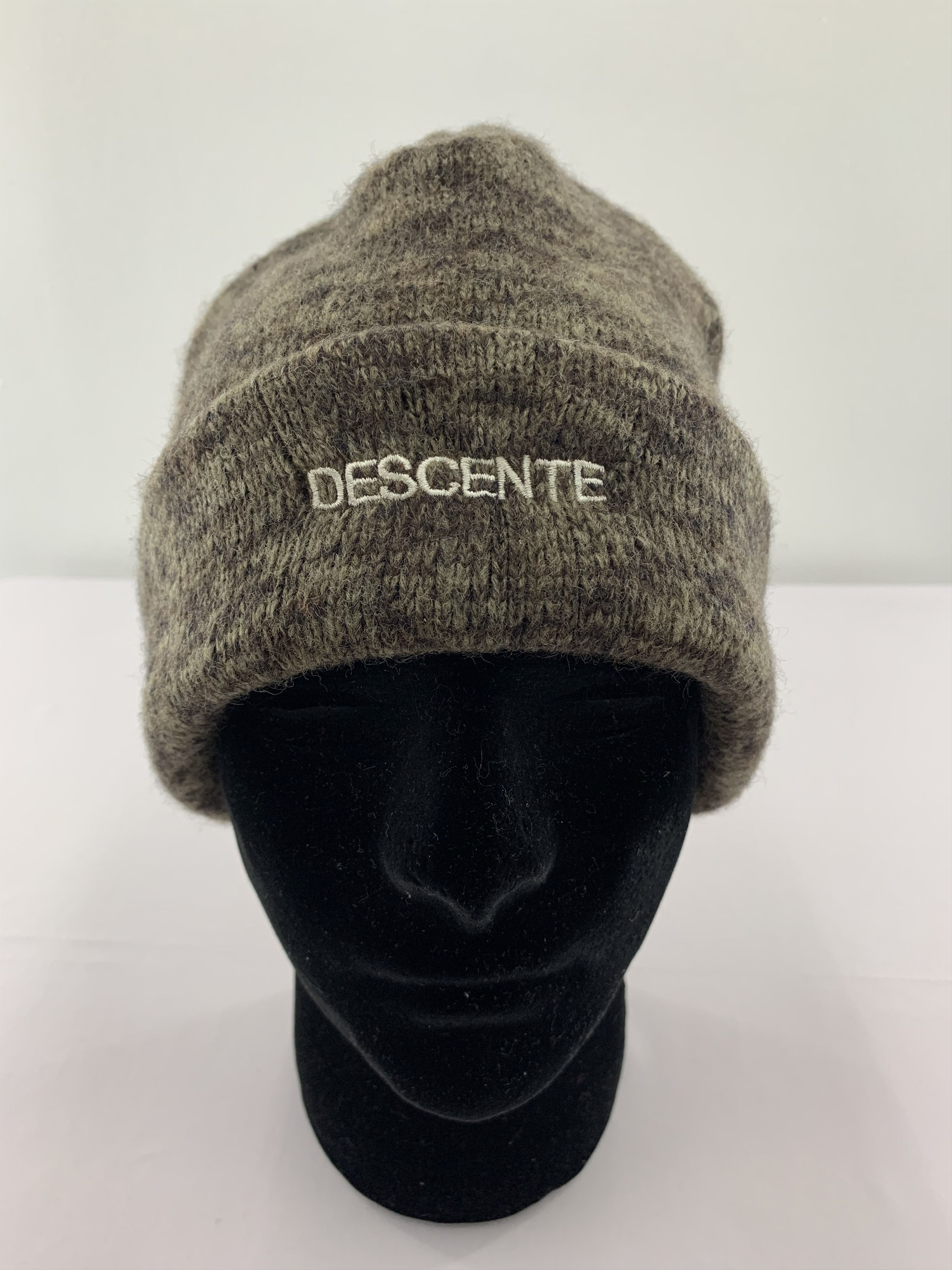image of Descente Beanie Hat Snow Cap in Olive Green, Men's