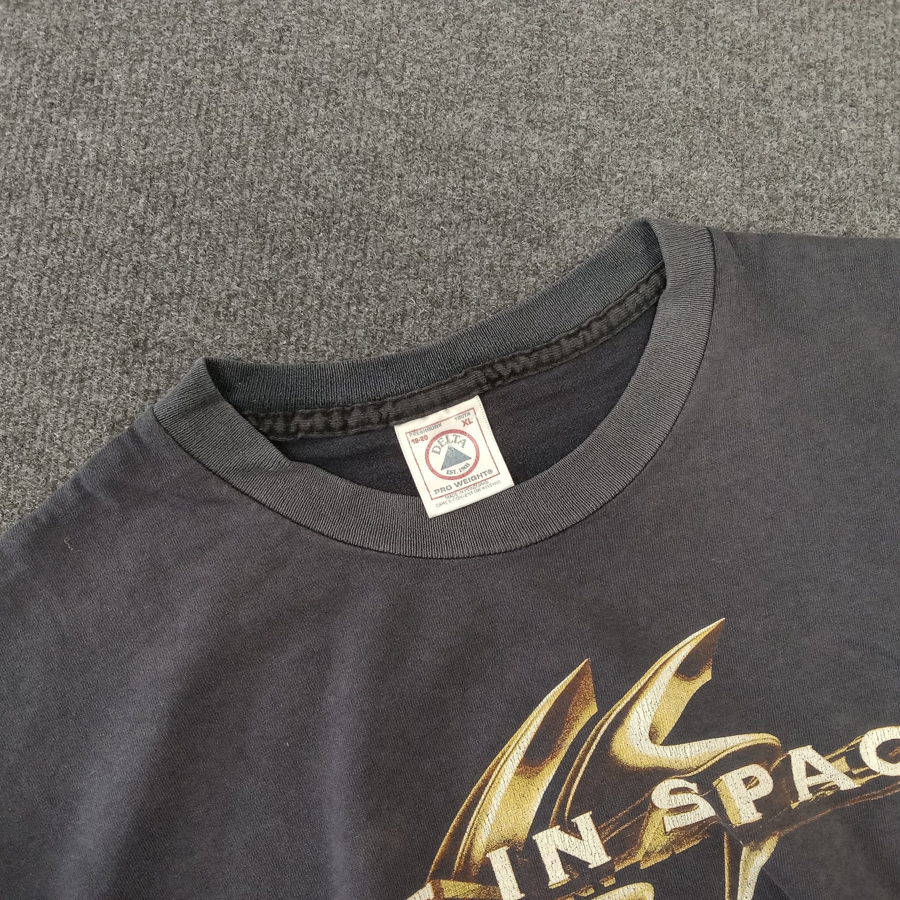 Vintage Lost in Space American Movie Tshirt Size US L / EU 52-54 / 3 - 5 Thumbnail