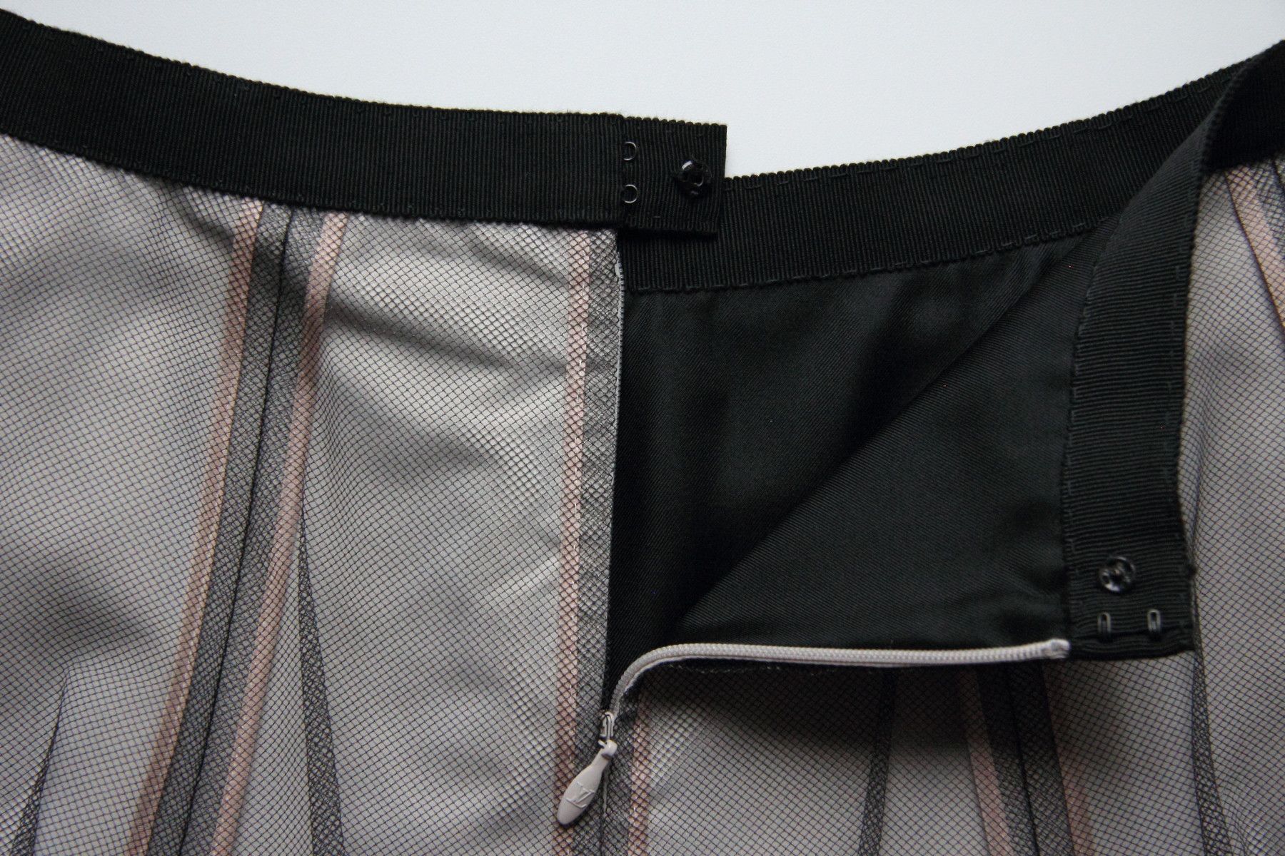 Louis Vuitton LOUIS VUITTON SKIRT SIZE 36 Size 26" / US 2 / IT 38 - 10 Thumbnail