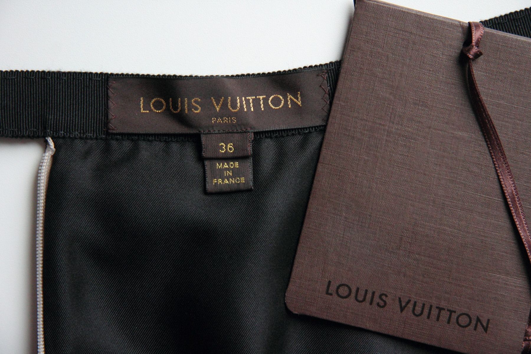 Louis Vuitton LOUIS VUITTON SKIRT SIZE 36 Size 26" / US 2 / IT 38 - 13 Thumbnail