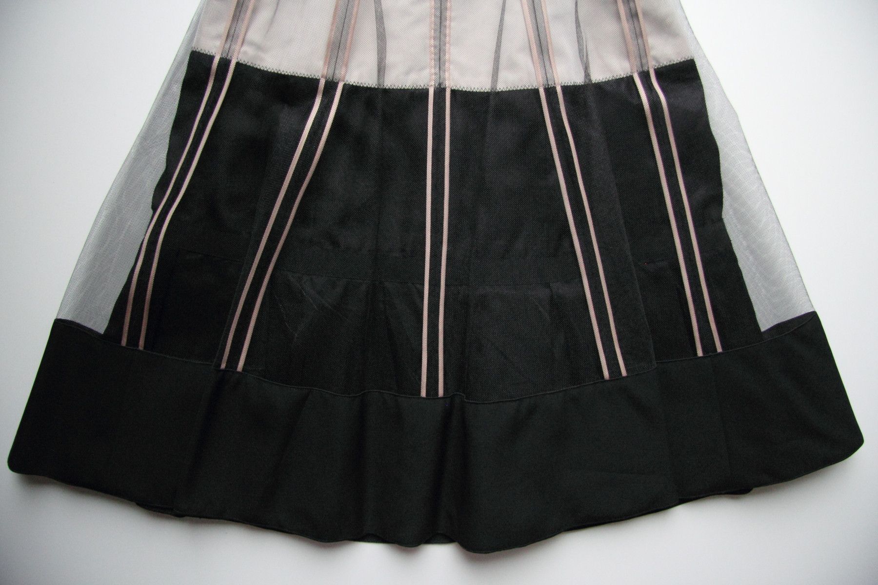 Louis Vuitton LOUIS VUITTON SKIRT SIZE 36 Size 26" / US 2 / IT 38 - 11 Thumbnail