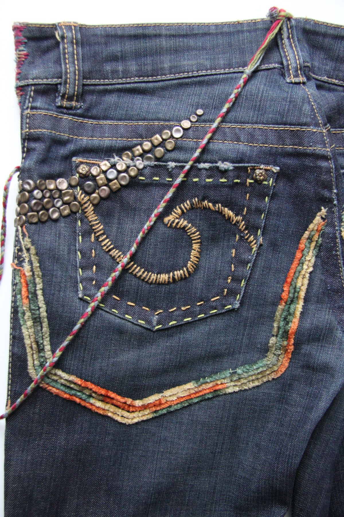 Handmade MAI LAM ONE OF A KIND HANDMADE EMBROIDERED DENIM SIZE S Size 30" / US 8 / IT 44 - 14 Thumbnail