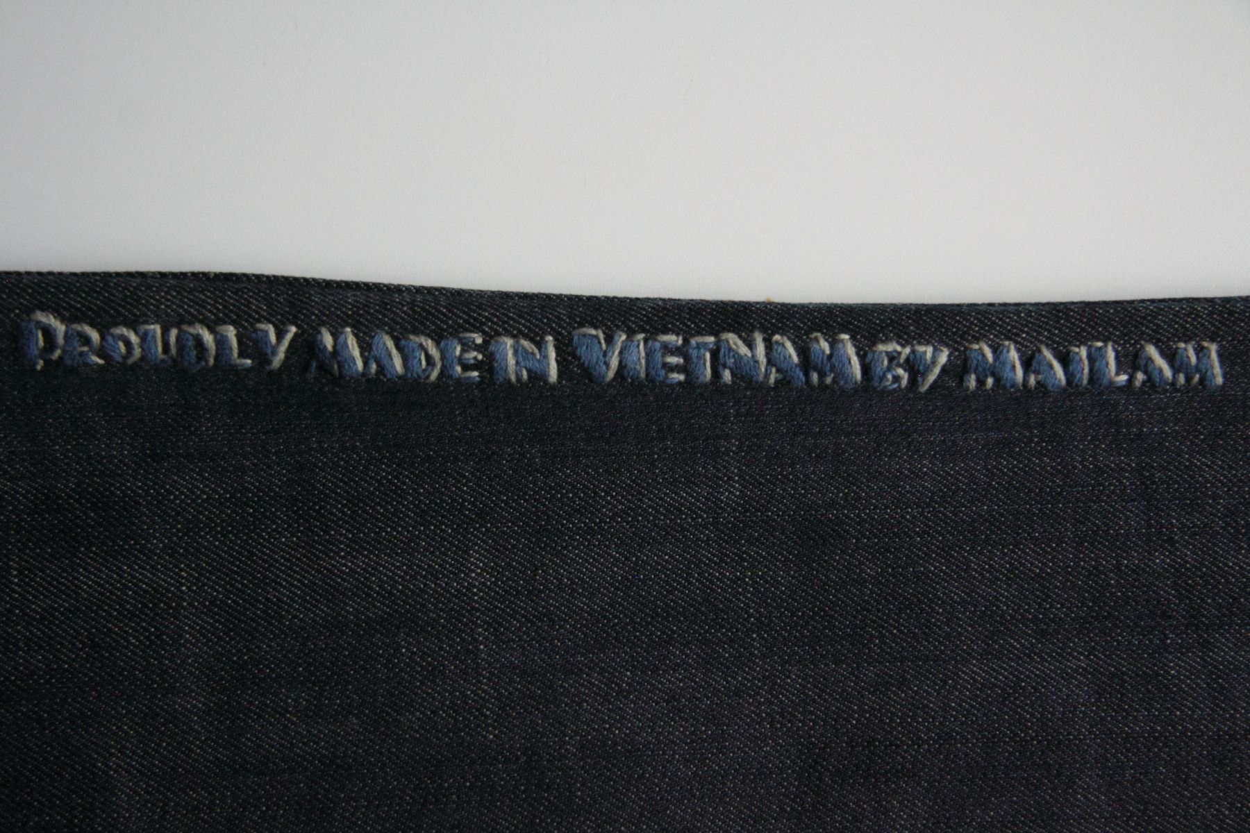 Handmade MAI LAM ONE OF A KIND HANDMADE EMBROIDERED DENIM SIZE S Size 30" / US 8 / IT 44 - 18 Thumbnail
