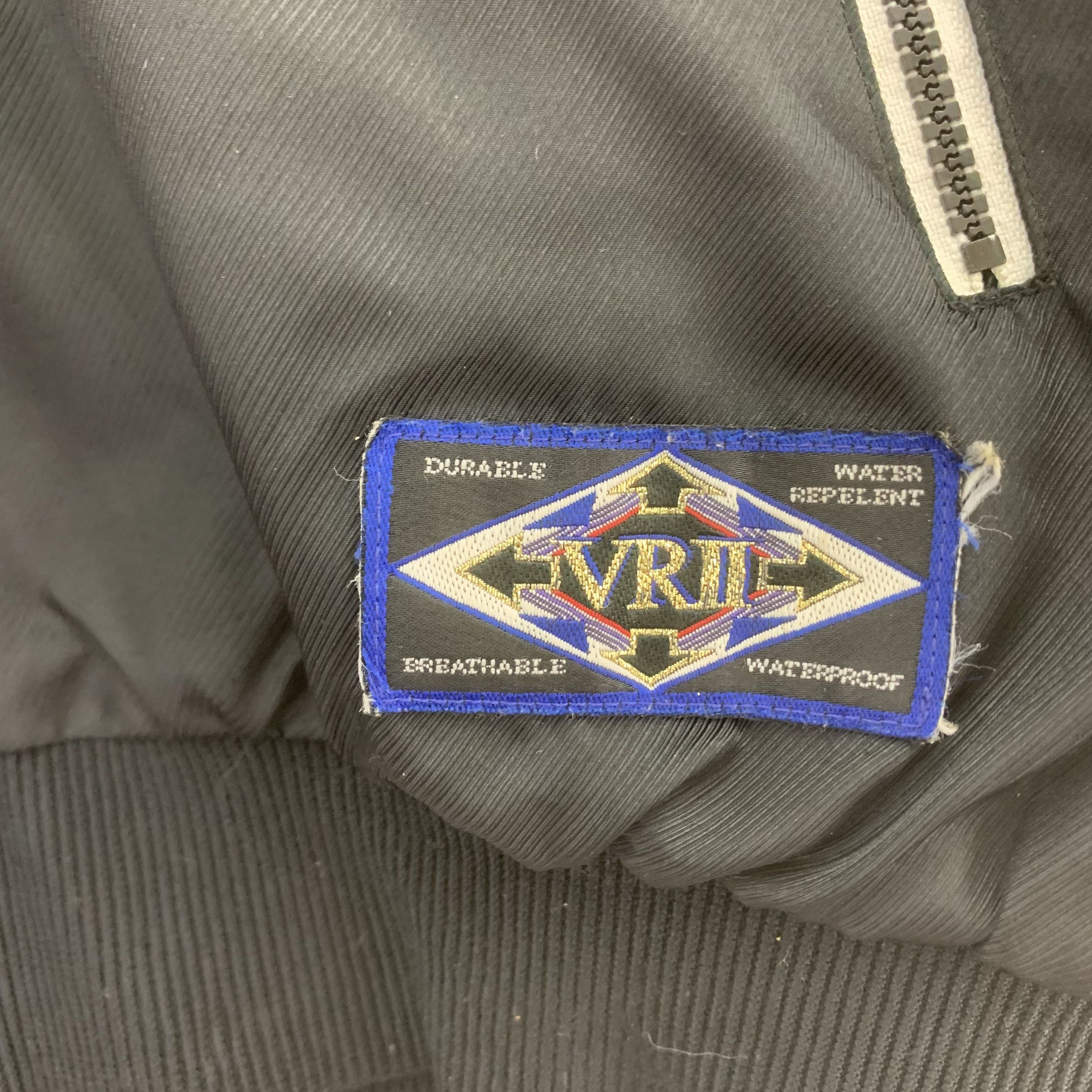 Japanese Brand Vintage 90s Kappa Windbreaker Jacket Size US L / EU 52-54 / 3 - 13 Thumbnail
