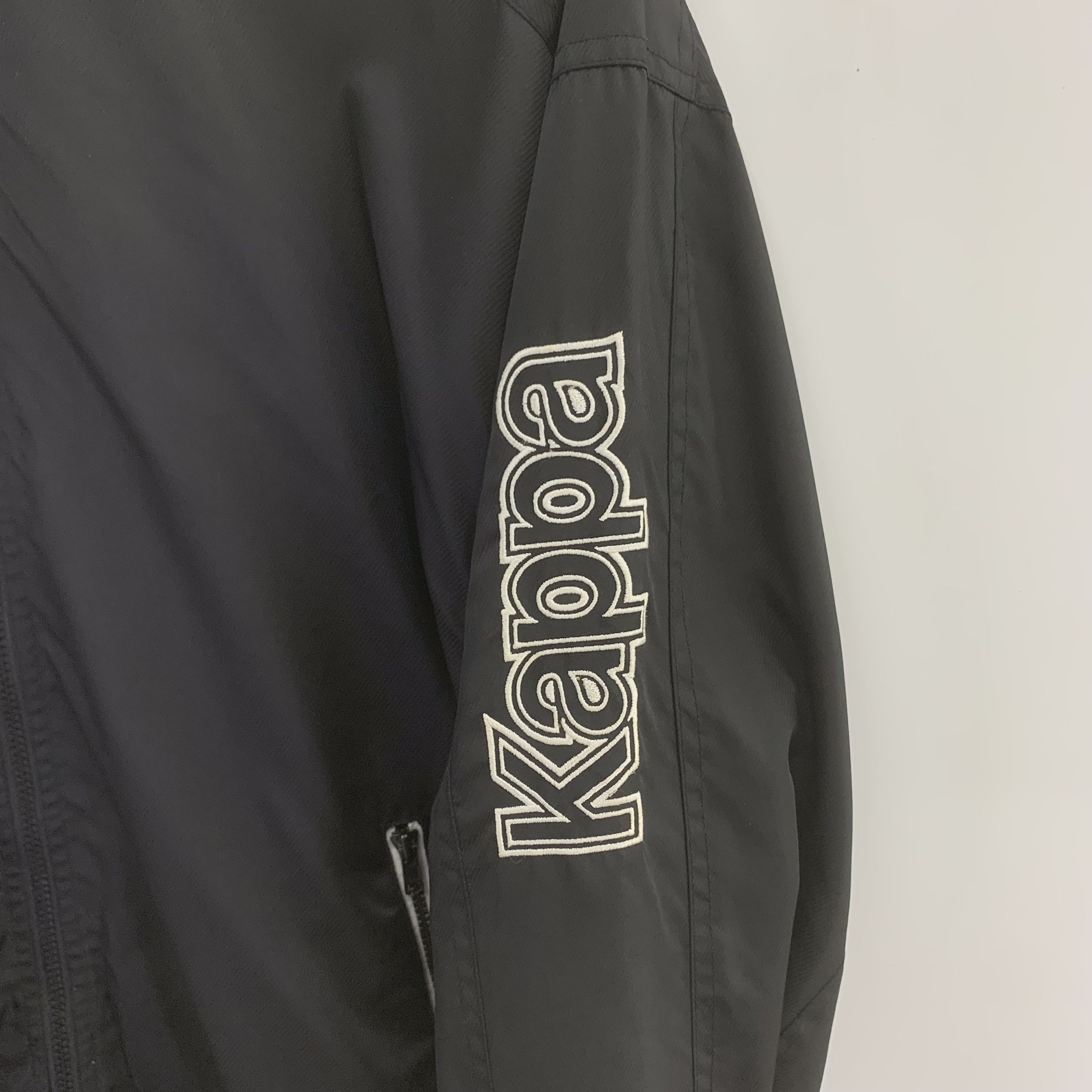 Japanese Brand Vintage 90s Kappa Windbreaker Jacket Size US L / EU 52-54 / 3 - 7 Thumbnail