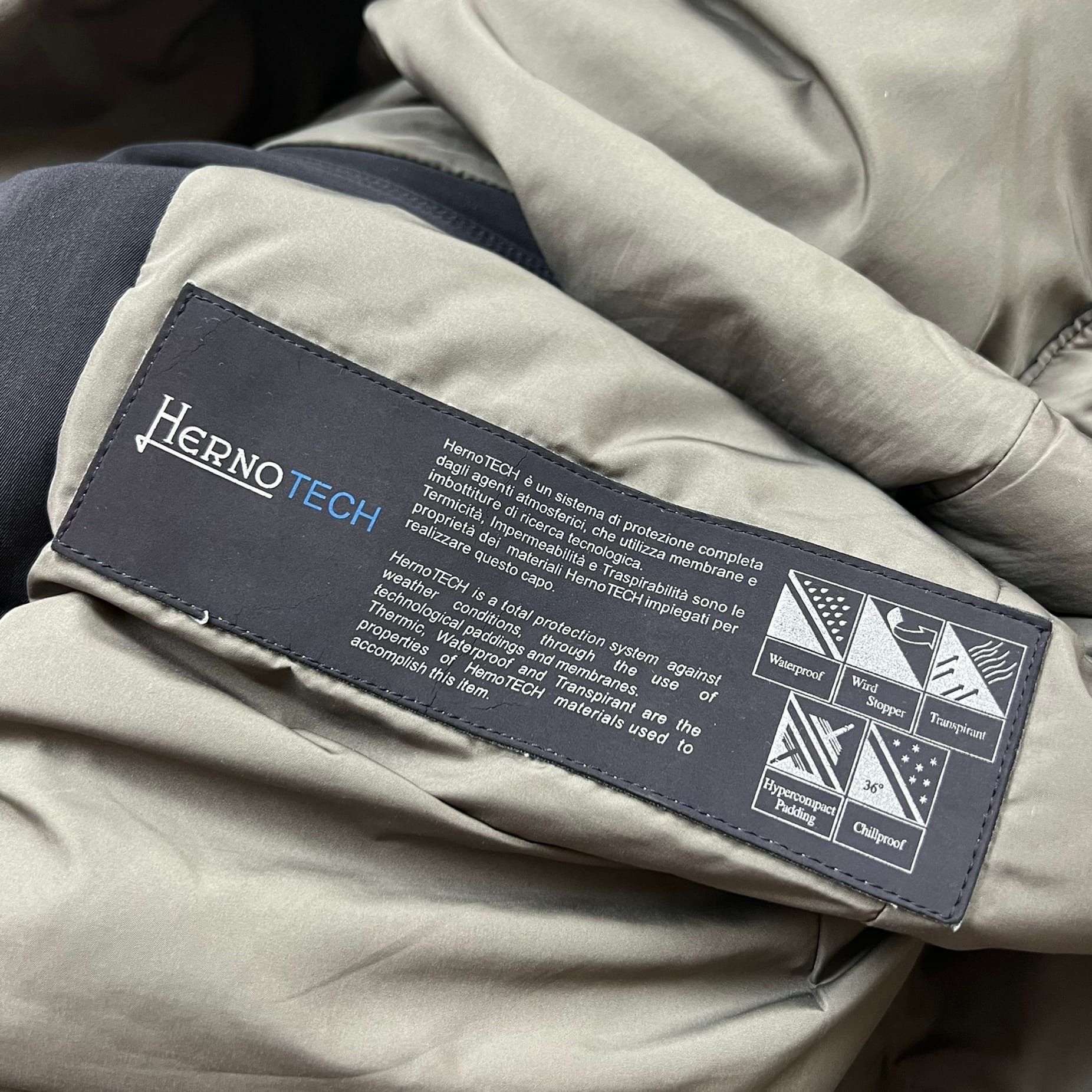 Herno Herno waterproof coat Size US M / EU 48-50 / 2 - 8 Thumbnail