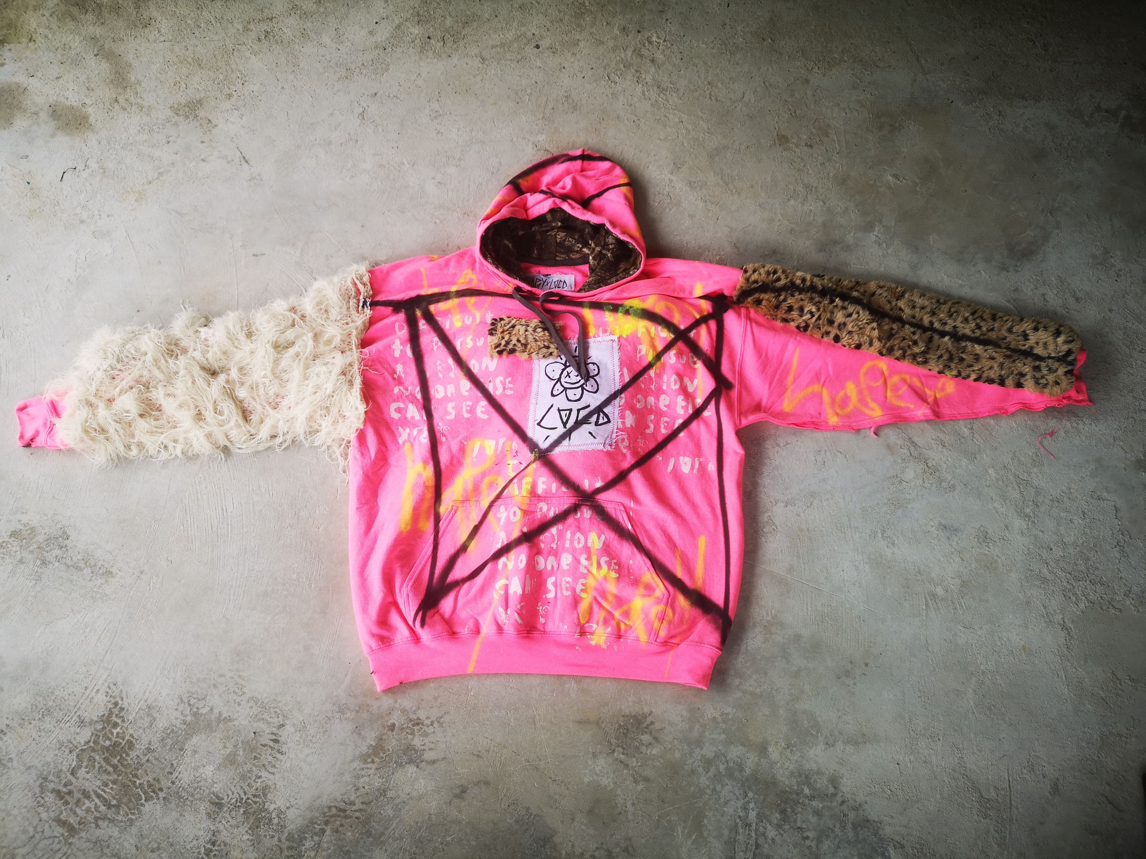 Other Happy X Loca Art design hoodie Size XL / US 12-14 / IT 48-50 - 3 Thumbnail