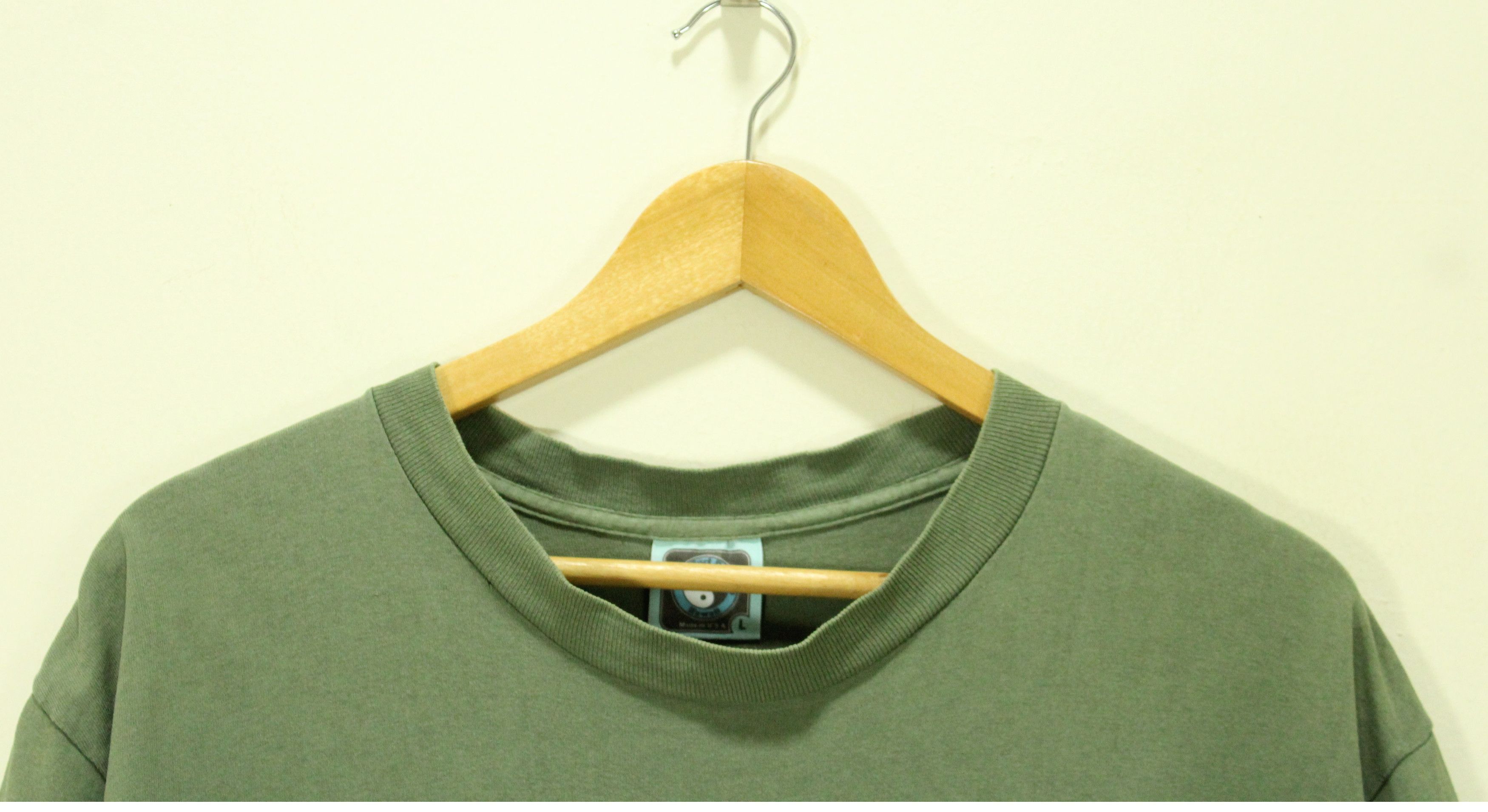 Vintage Vintage 90s T&C SURF DESIGNS T Shirt Faded Distressed Size US L / EU 52-54 / 3 - 5 Thumbnail