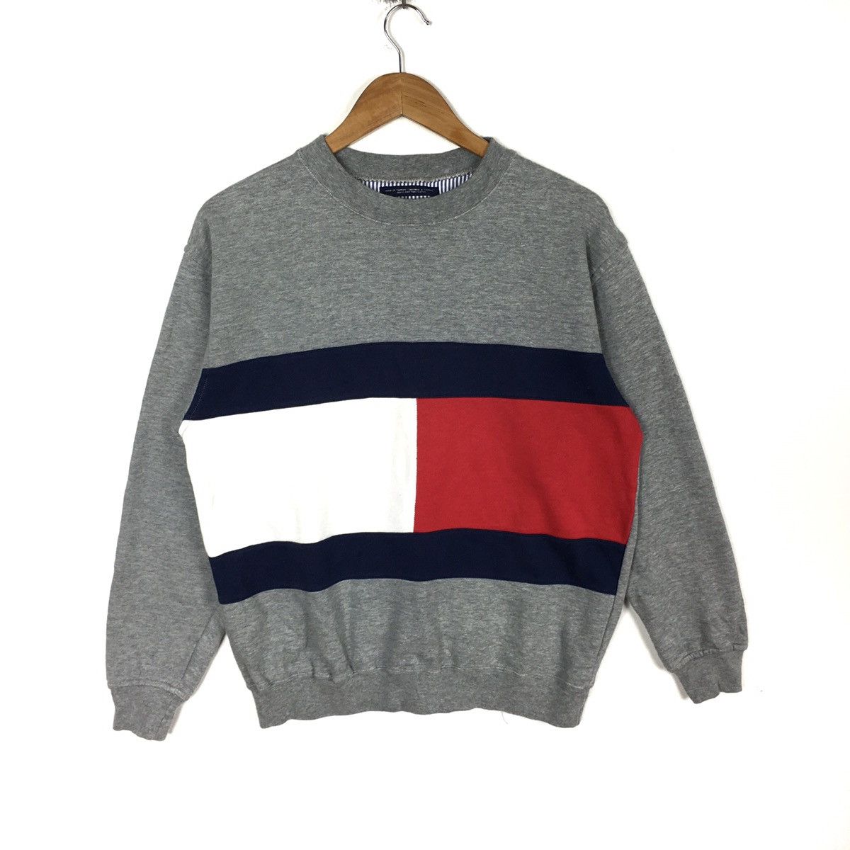 Tommy Hilfiger TOMMY HILFIGER Embroidered Big Flag Sailing Gear Sweatshirt Size US S / EU 44-46 / 1 - 1 Thumbnail