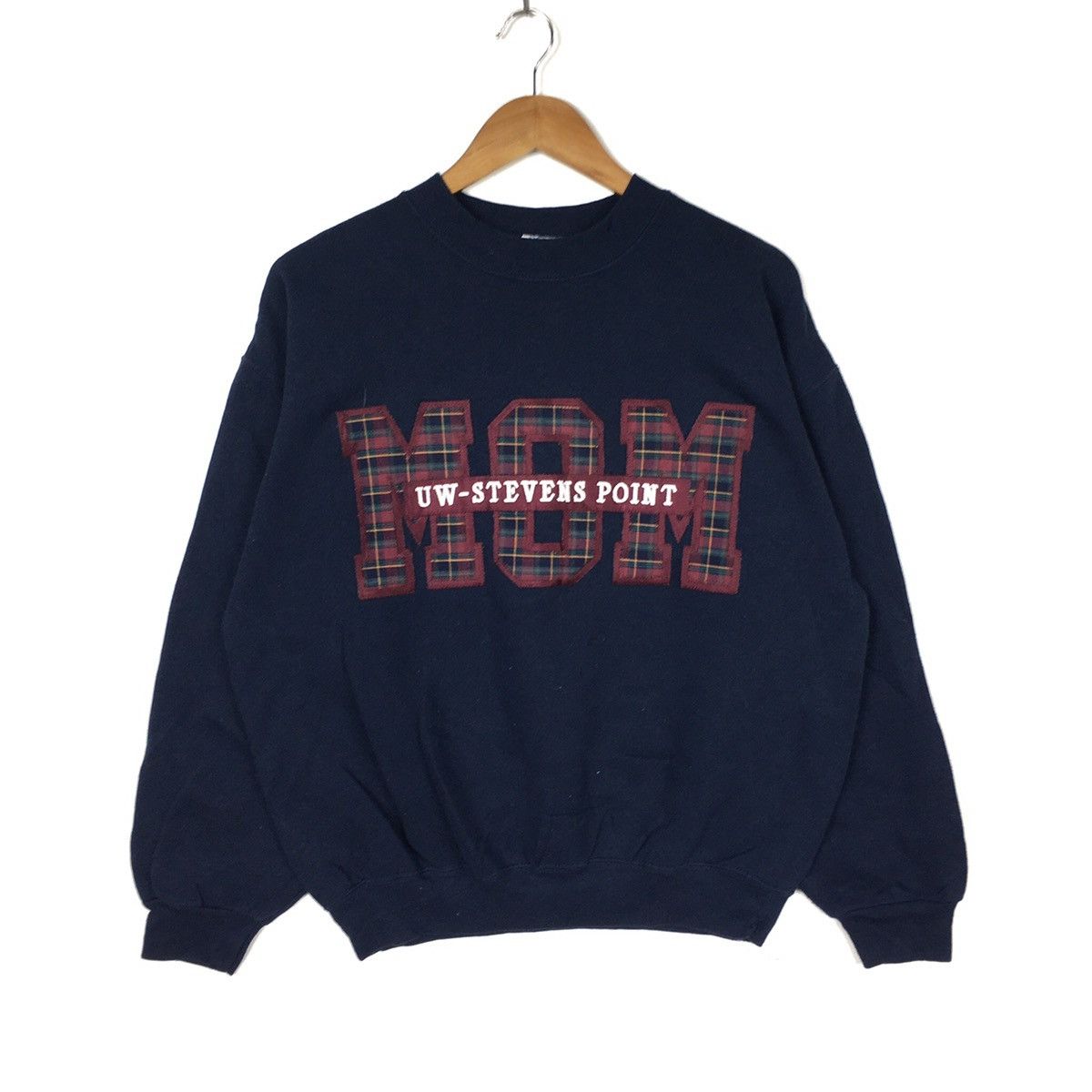 Vintage Vintage MOM UW-STEVENS POINT Usa Embroidered Grey Sweatshirt Size US XL / EU 56 / 4 - 1 Thumbnail
