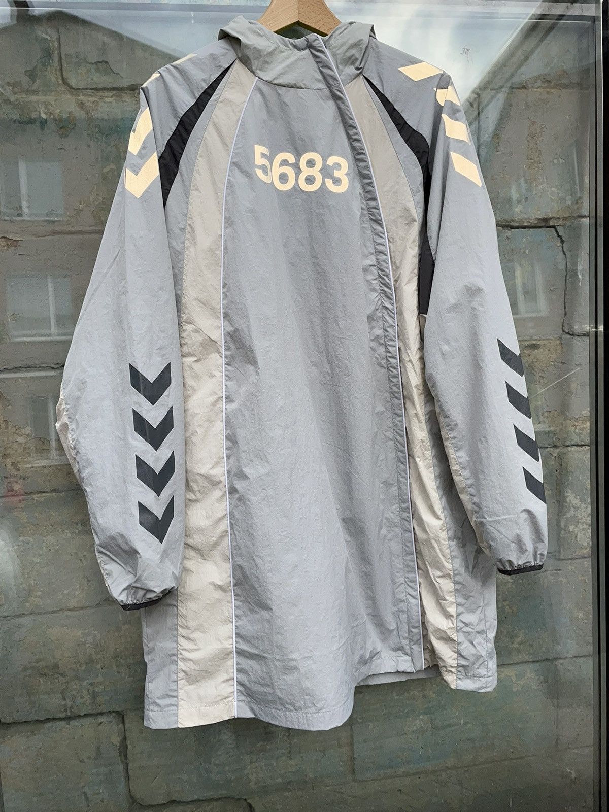 Hummel × Willy Chavarria Hummel x Willy Chavarria 5683 Windbreaker Cape Coat Jacket Size US M / EU 48-50 / 2 - 3 Thumbnail