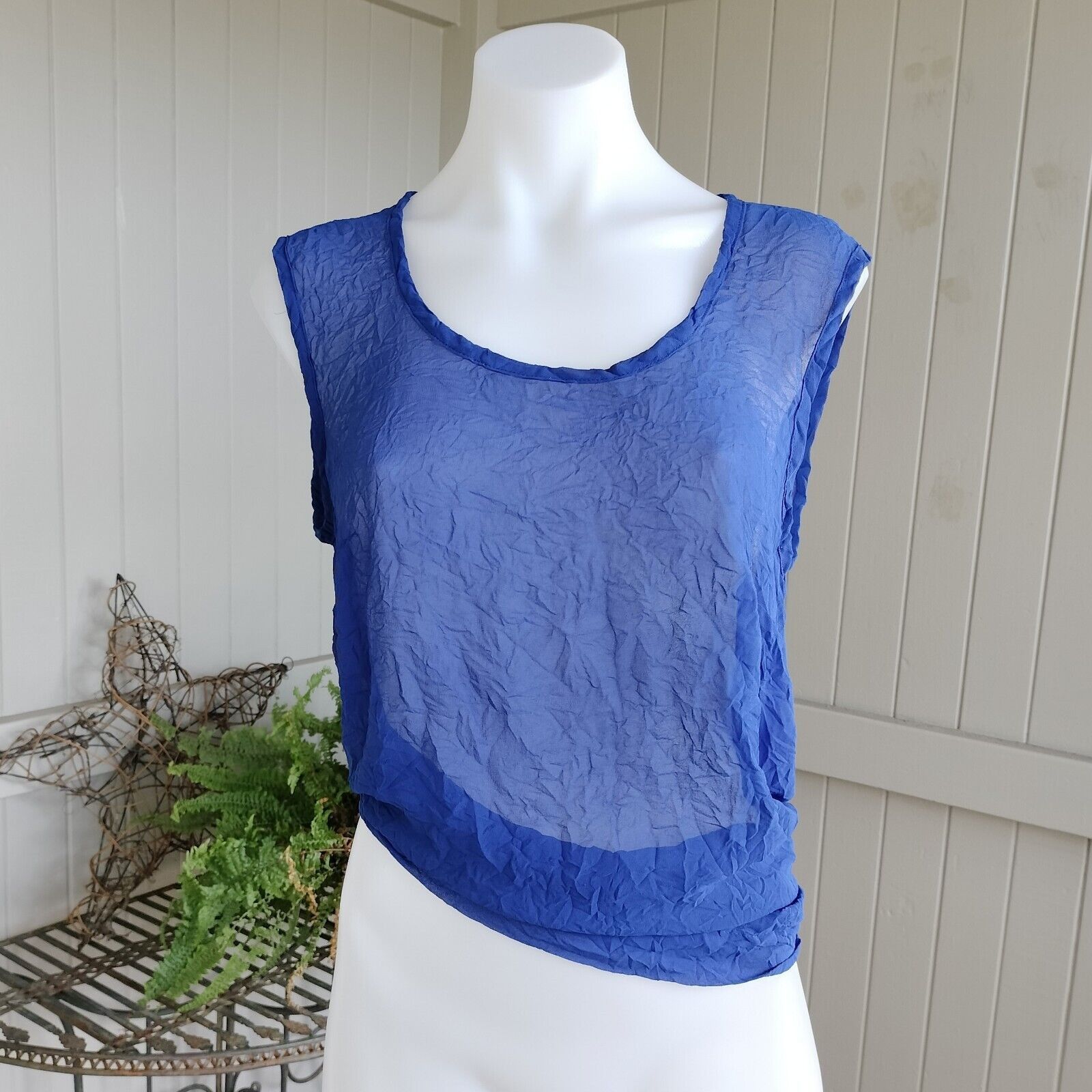 Designer Vertice NZ Top Tunic Singlet Plisse Sheer Sleeveless Size M / US 6-8 / IT 42-44 - 1 Thumbnail