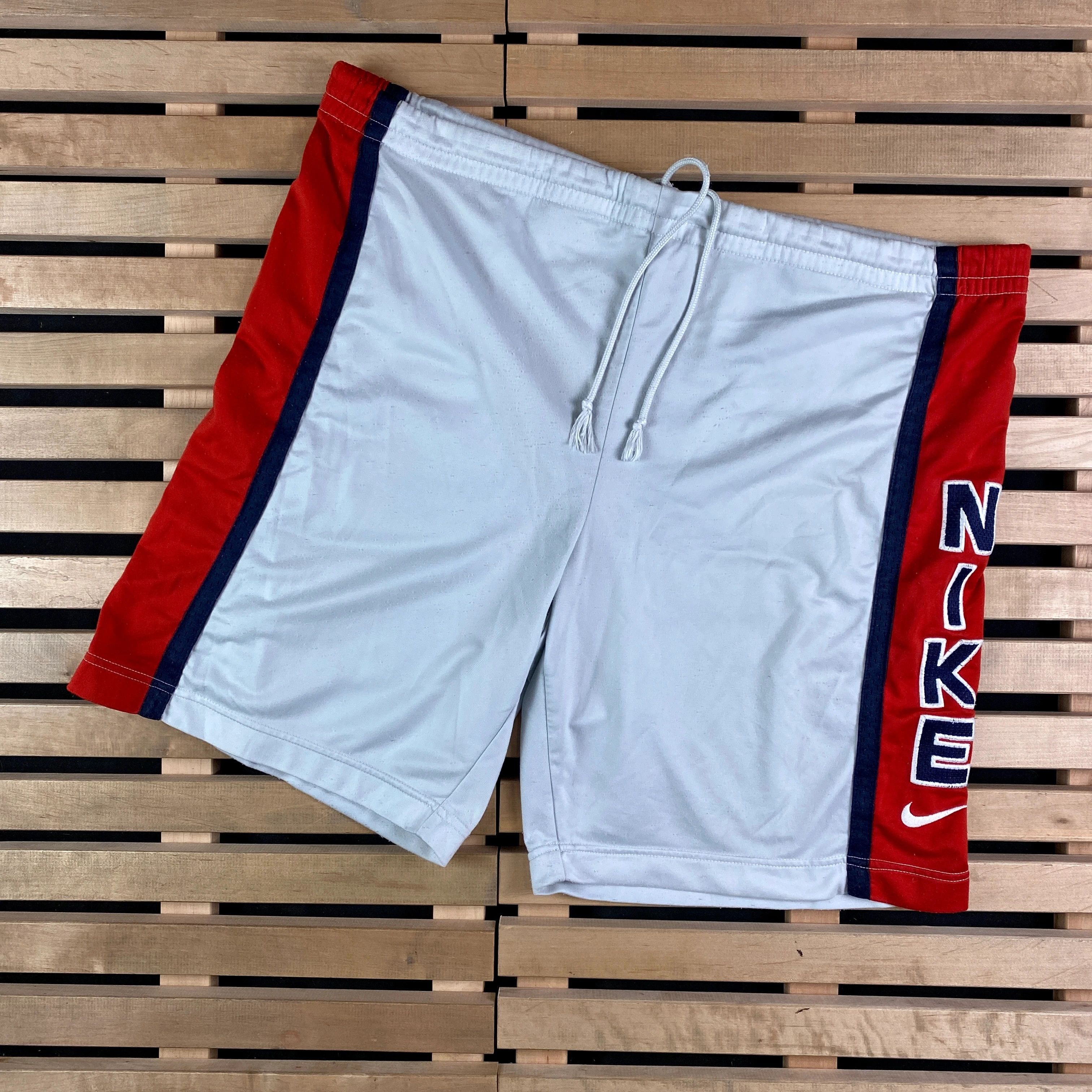 Nike × Vintage Mens Shorts Nike Vintage Size L Size US 34 / EU 50 - 1 Thumbnail