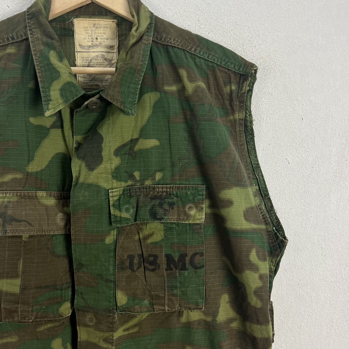 Vintage VINTAGE TANK TOP SLEEVELESS USMC MILITARY CAMO ARMY US Size US M / EU 48-50 / 2 - 5 Thumbnail
