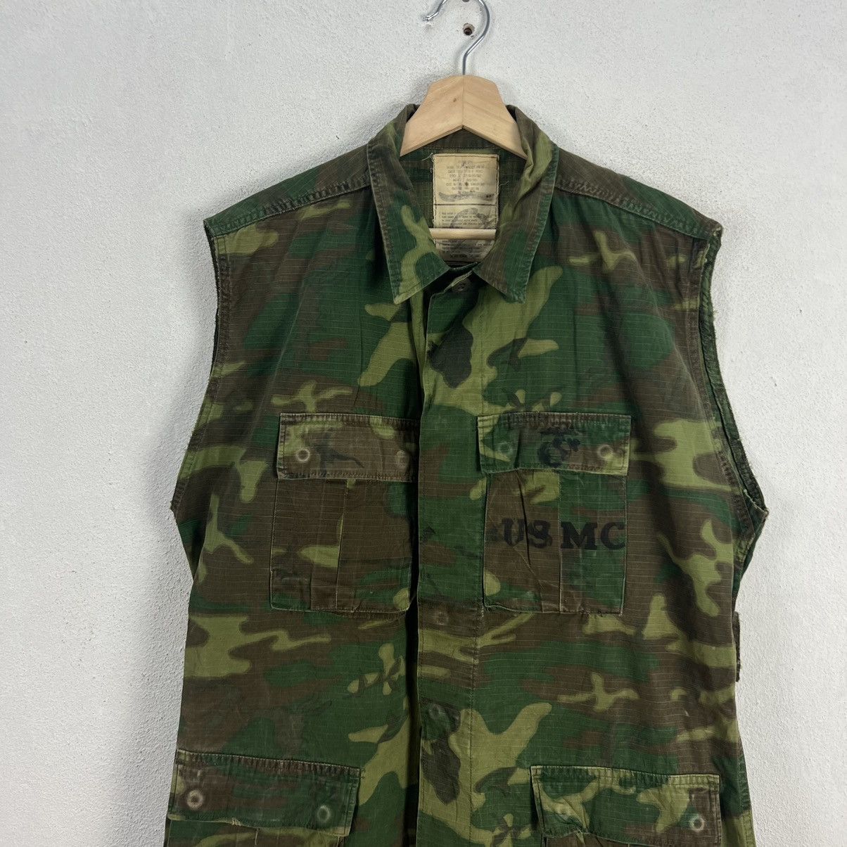 Vintage VINTAGE TANK TOP SLEEVELESS USMC MILITARY CAMO ARMY US Size US M / EU 48-50 / 2 - 3 Thumbnail