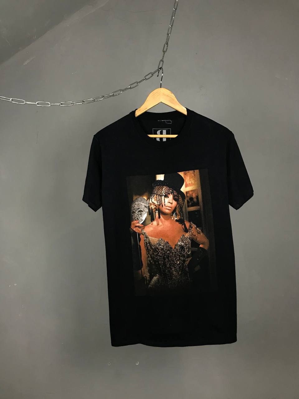 Band Tees Beyoncé 2014 vintage band pop tour tee Size US M / EU 48-50 / 2 - 1 Thumbnail