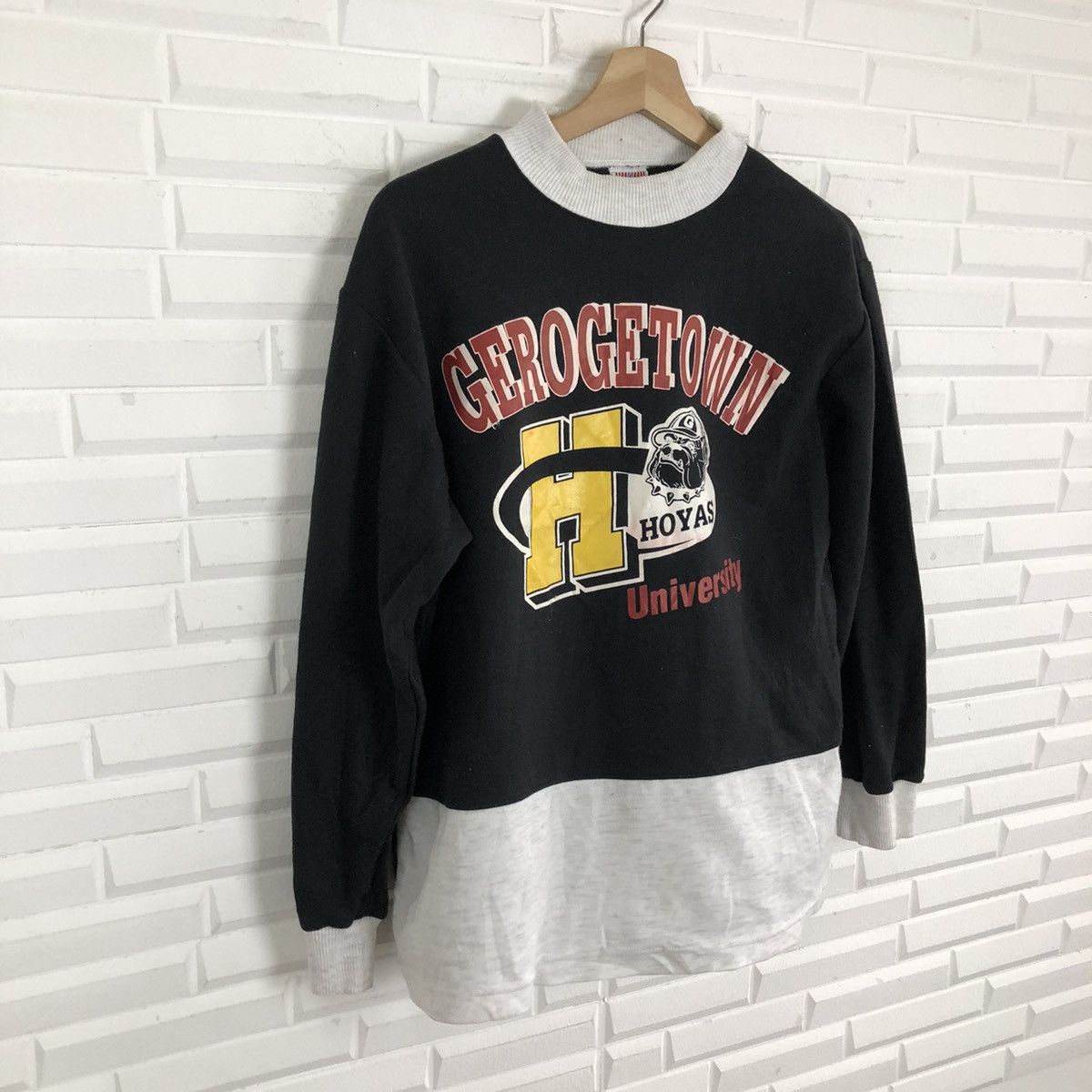 Japanese Brand GEROGETOWN HOYAS UNIVERSITY SWEATSHIRT BIG LOGO Size US S / EU 44-46 / 1 - 2 Thumbnail
