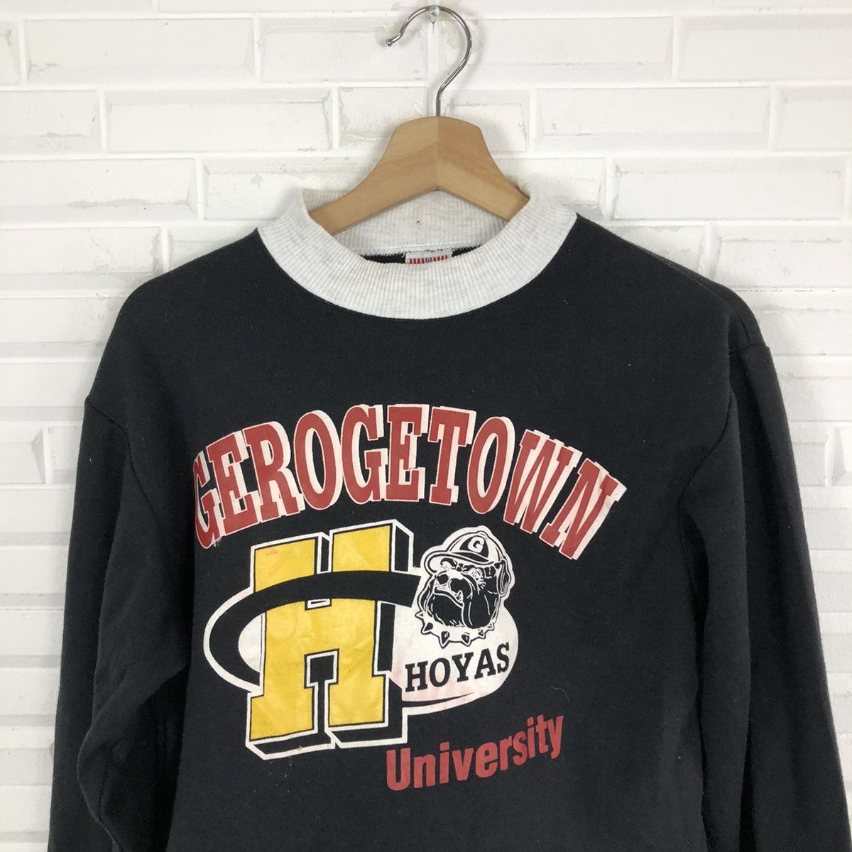Japanese Brand GEROGETOWN HOYAS UNIVERSITY SWEATSHIRT BIG LOGO Size US S / EU 44-46 / 1 - 3 Thumbnail