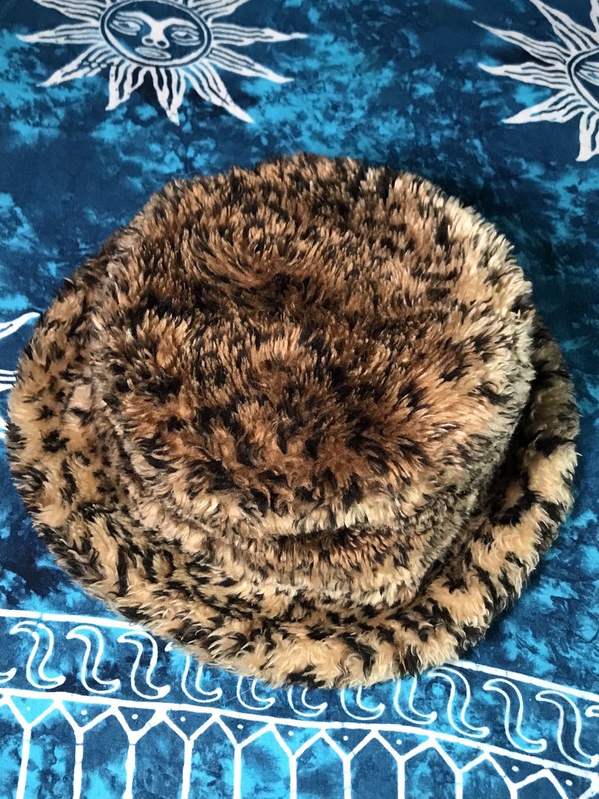 Other R.I. Clothing Company Leopard Bucket Winter Hats Casual Size 38 - 4 Thumbnail