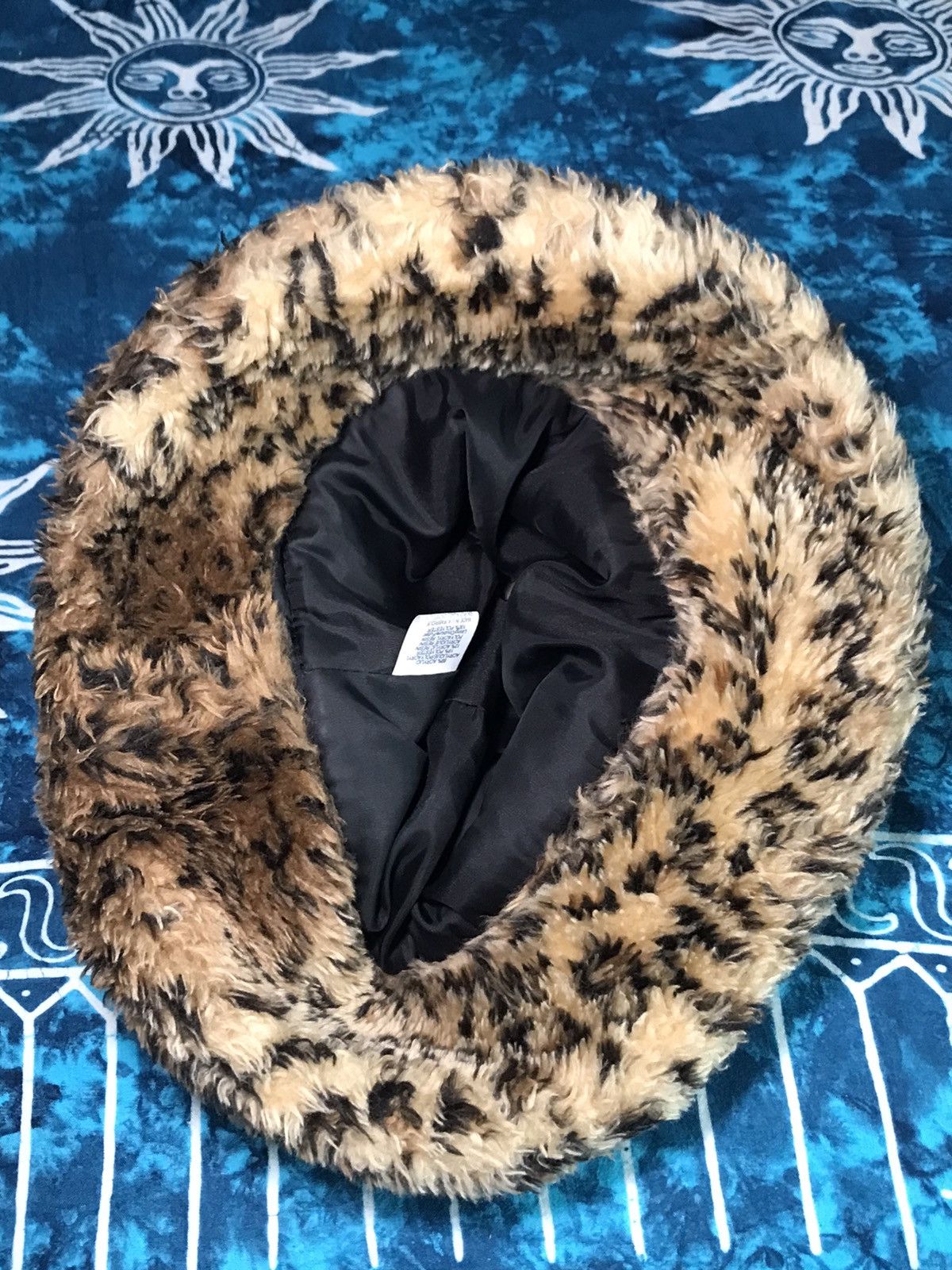 Other R.I. Clothing Company Leopard Bucket Winter Hats Casual Size 38 - 10 Thumbnail