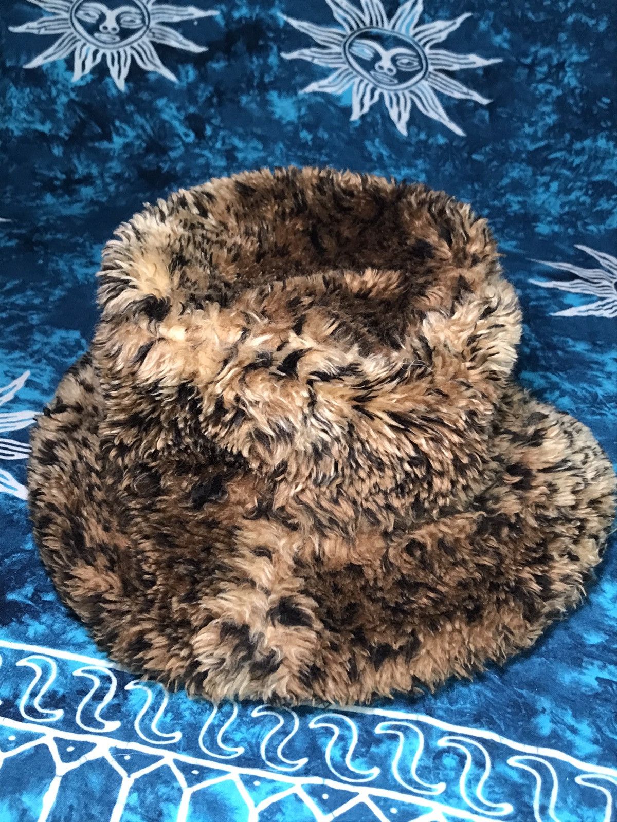 Other R.I. Clothing Company Leopard Bucket Winter Hats Casual Size 38 - 7 Thumbnail