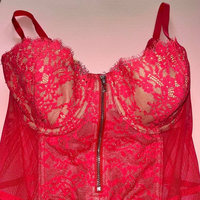 Victoria's Secret Victorias secret red lace corset